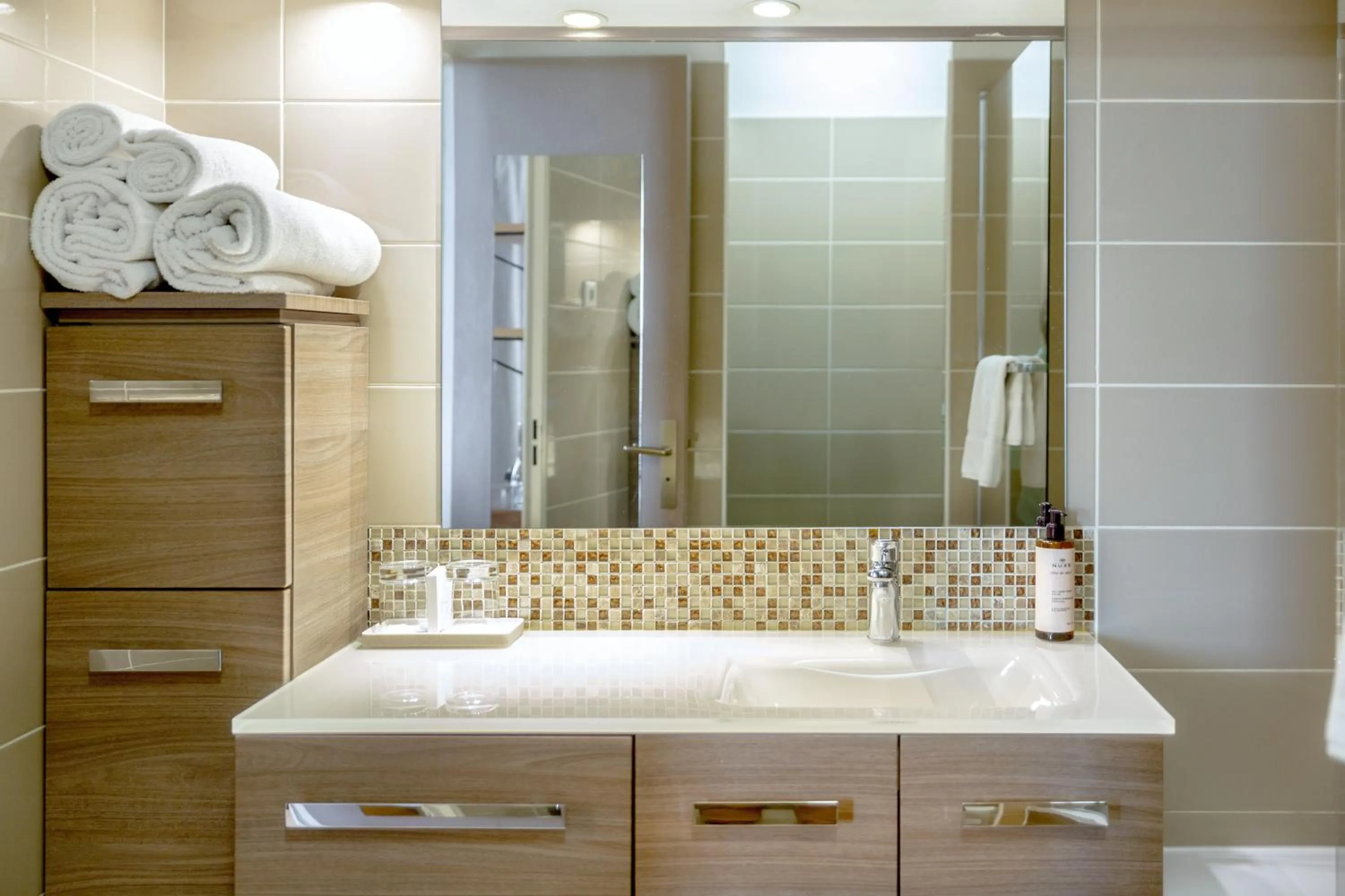 Bathroom in Best Western Hotel le Galice Aix-en-Provence