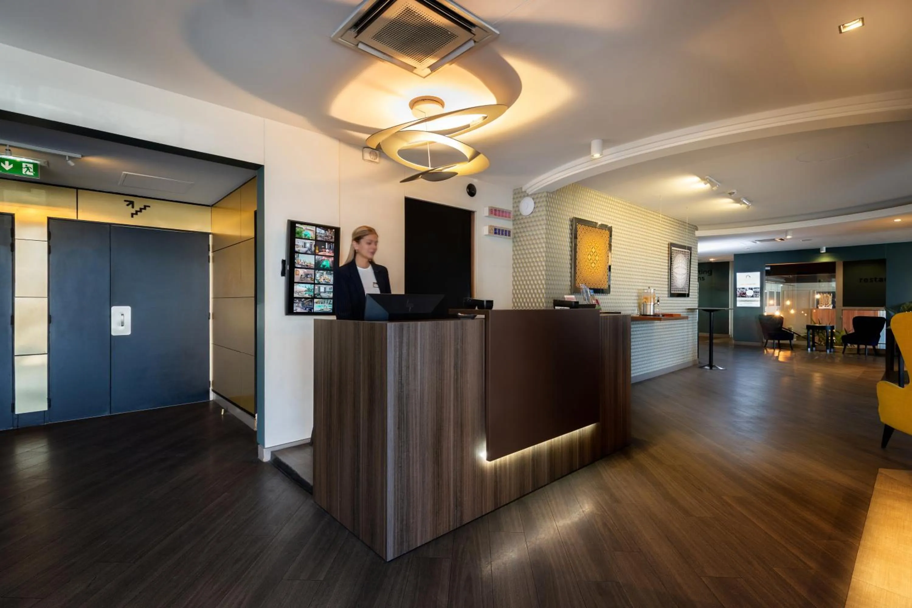 Property building in Best Western Hotel le Galice Aix-en-Provence