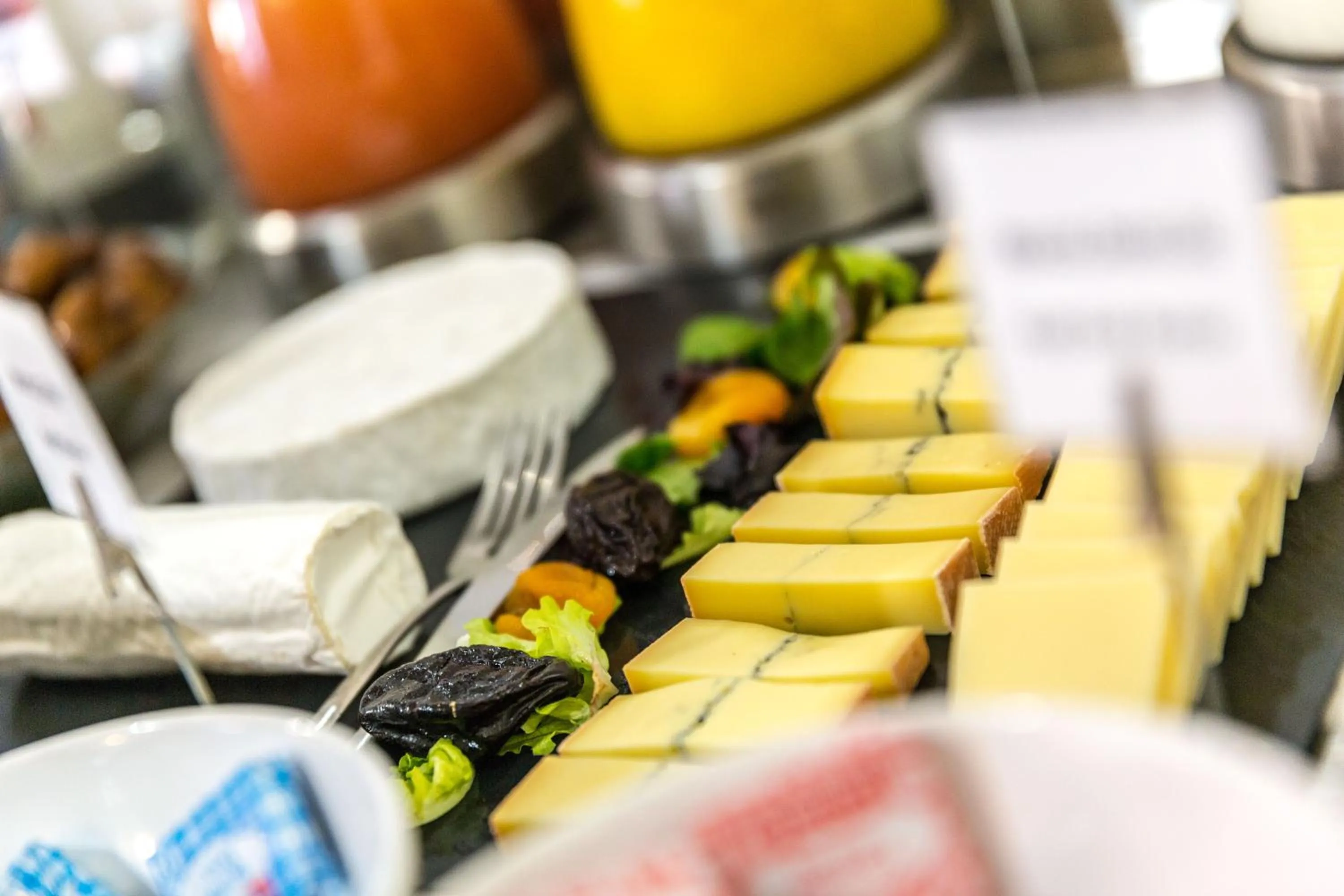 Buffet breakfast in Brit Hotel Ker Lann Aeroport - Parc Expo