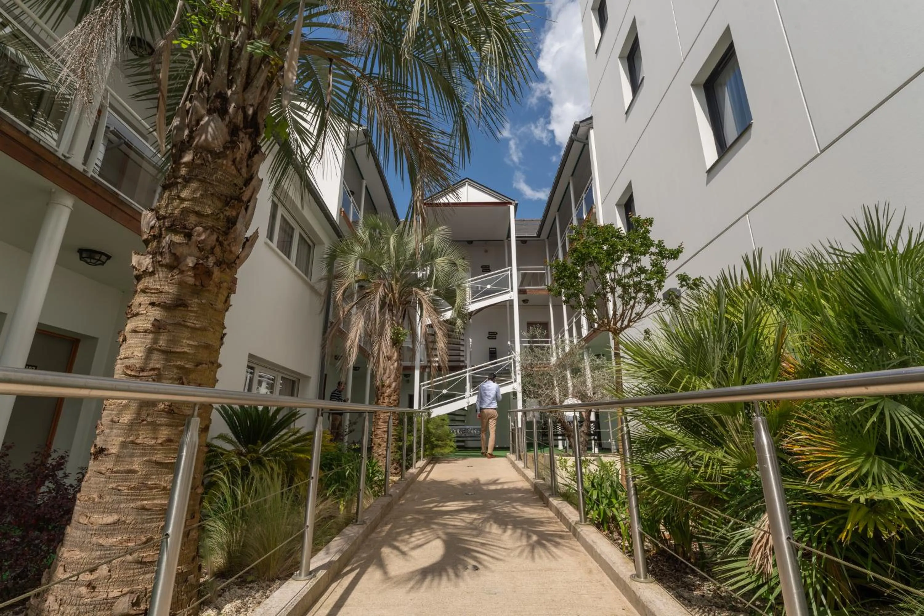 Patio in Brit Hotel Ker Lann Aeroport - Parc Expo