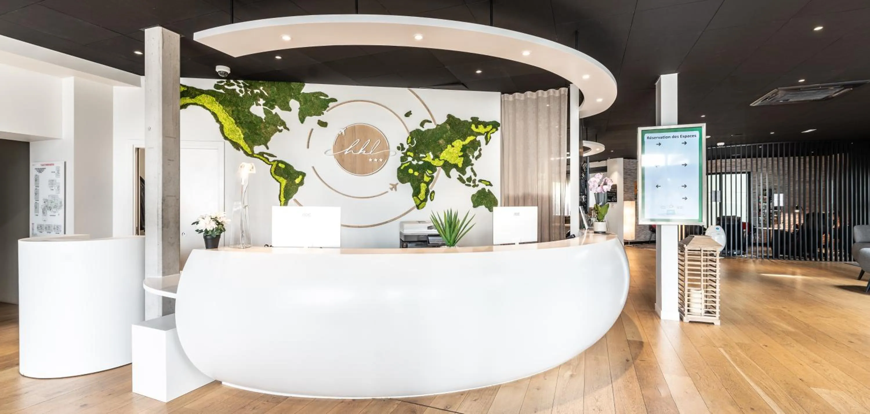 Lobby or reception in Brit Hotel Ker Lann Aeroport - Parc Expo