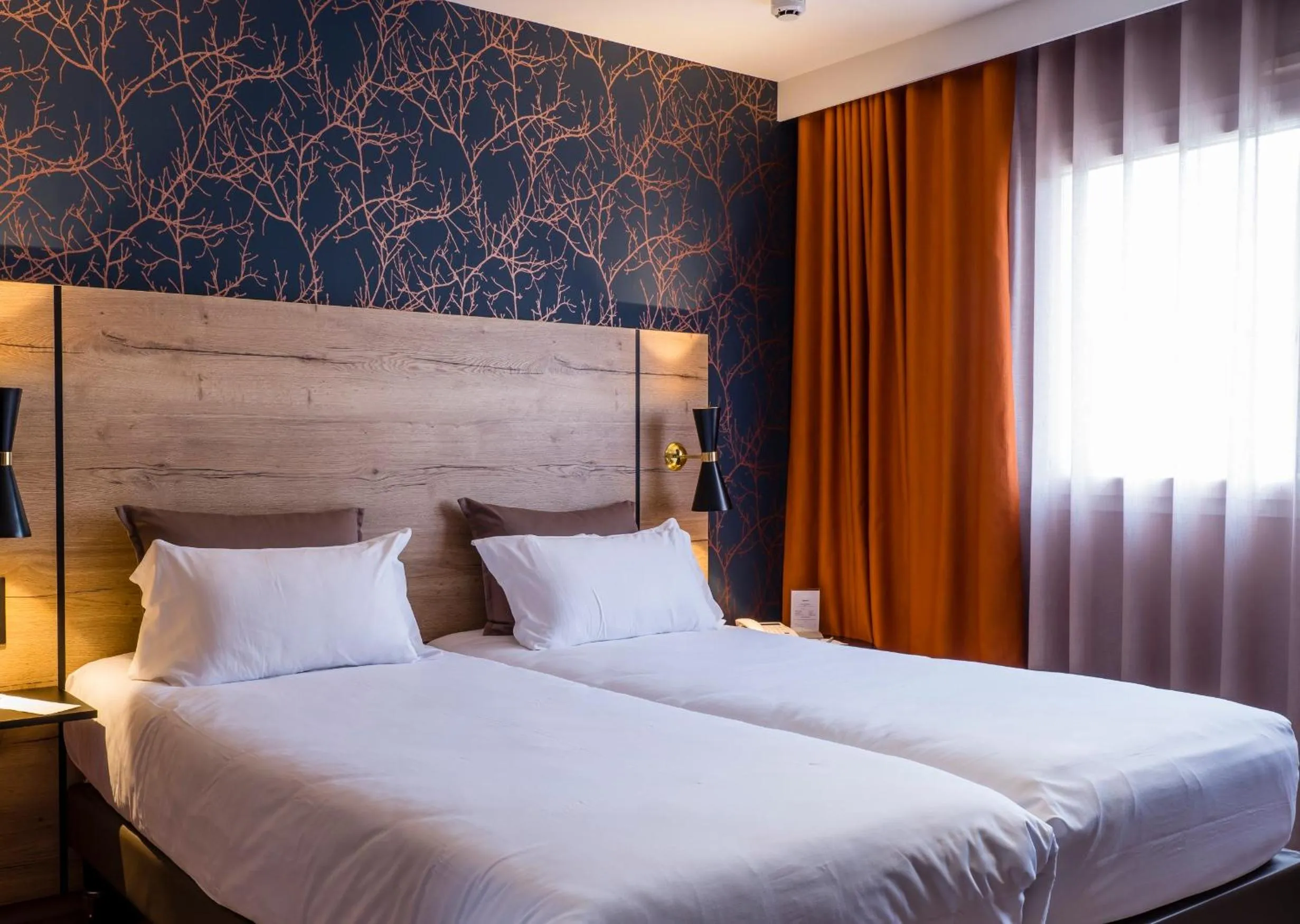 Bed in Brit Hotel Ker Lann Aeroport - Parc Expo