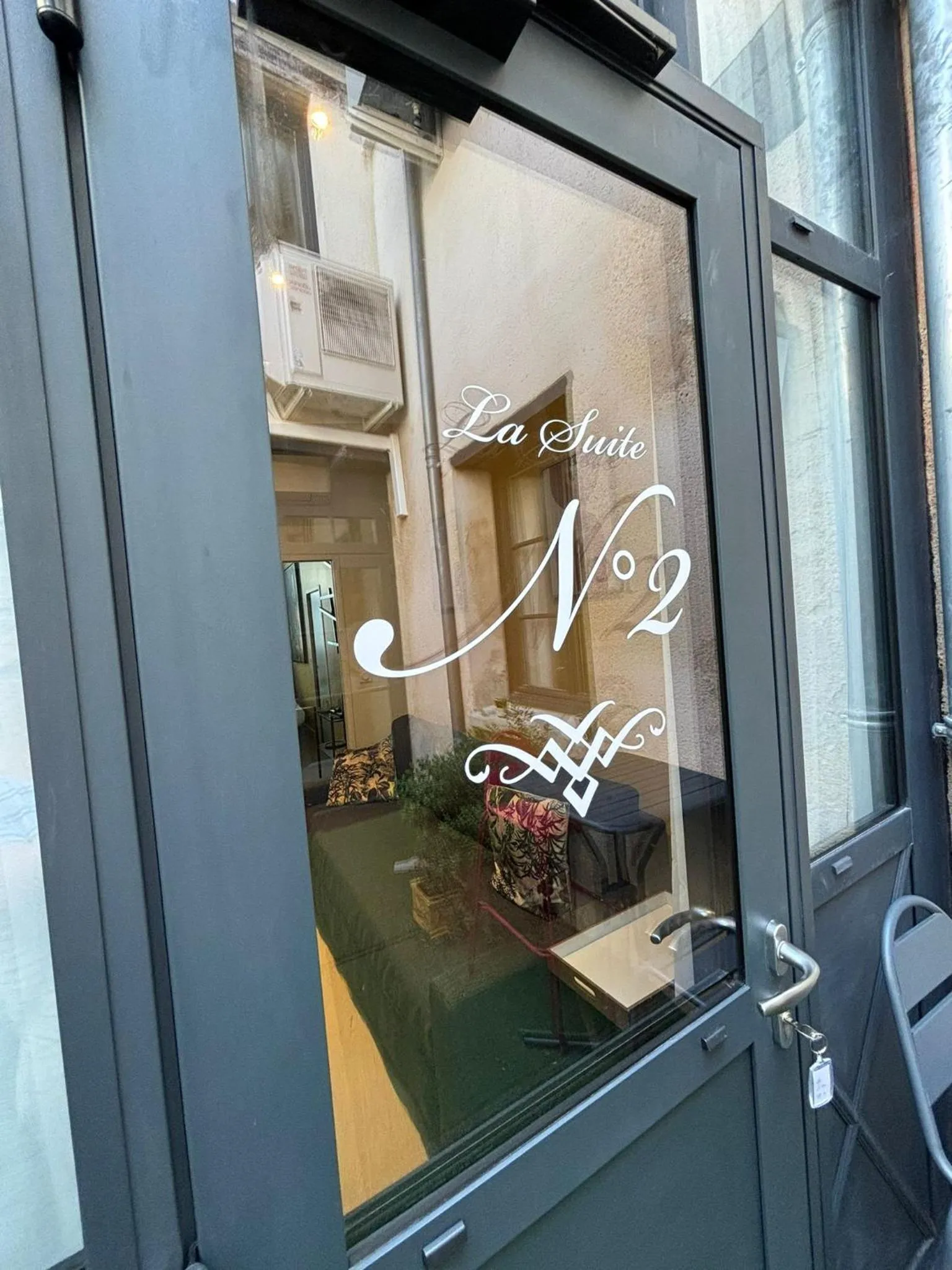 Logo/Certificate/Sign in Hôtel Le Blason