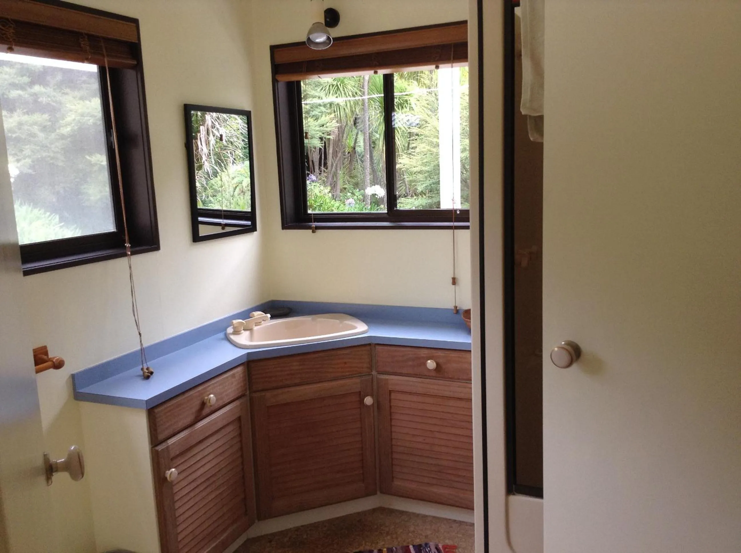 Bathroom in Waiotemarama Falls Lodge
