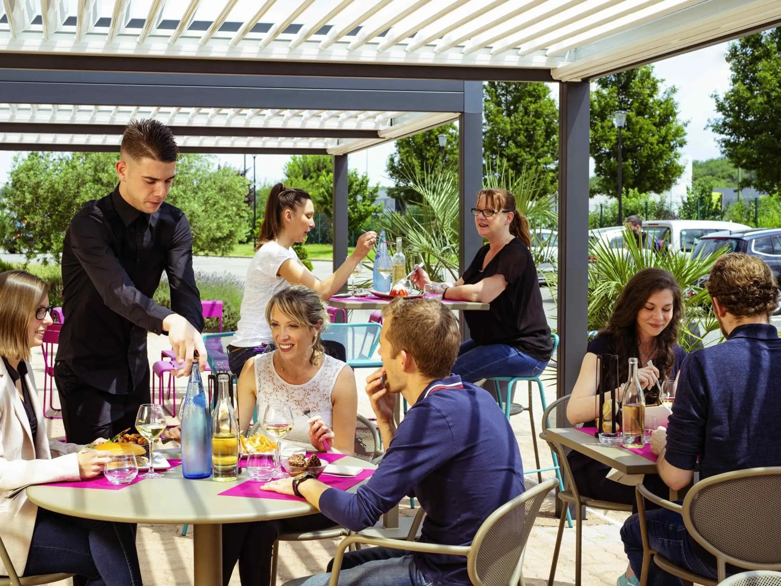 Restaurant/places to eat in Mercure Lyon Est Chaponnay Restaurant/places to eat in Mercure Lyon Est Chaponnay