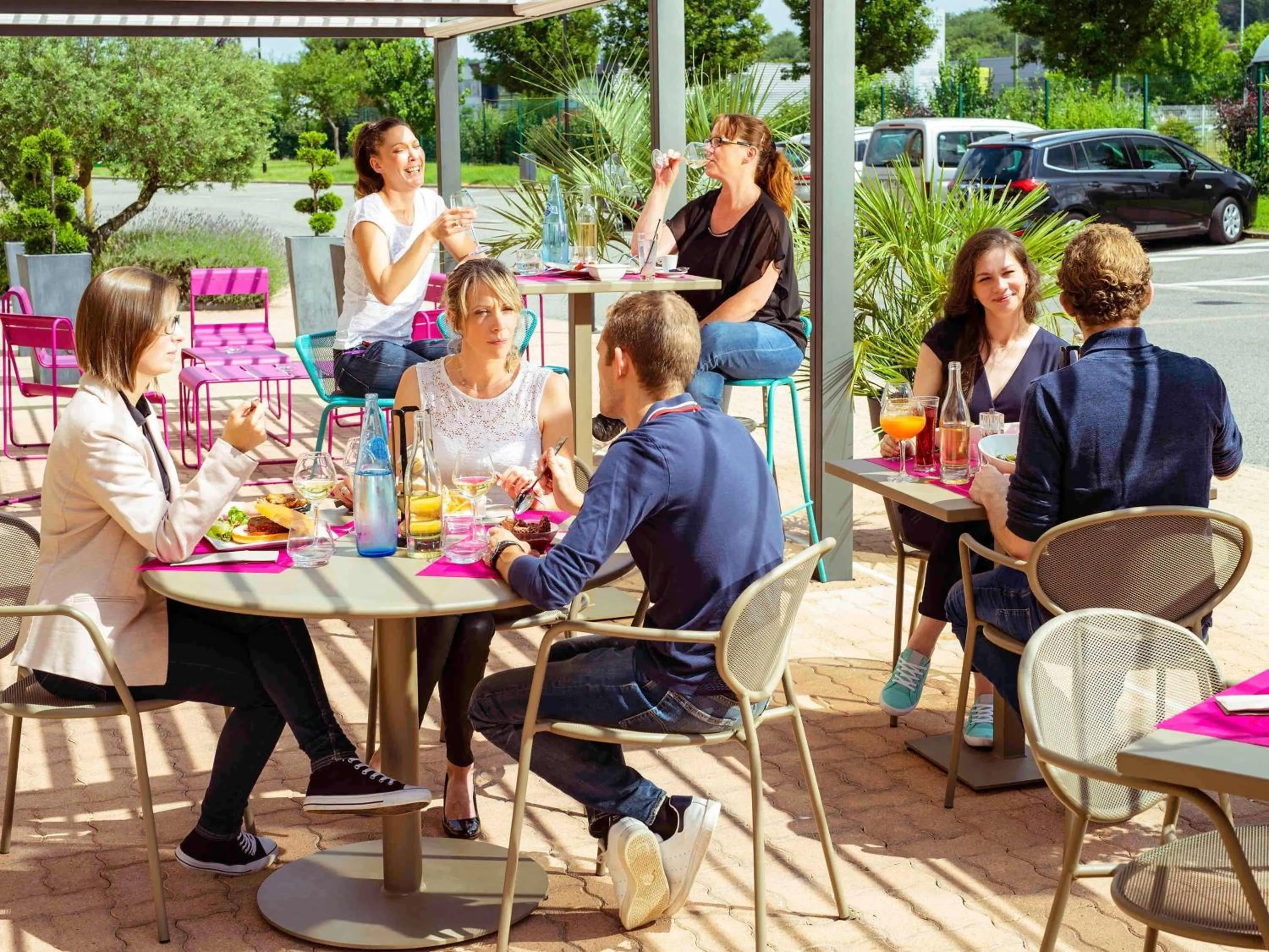 Restaurant/places to eat in Mercure Lyon Est Chaponnay