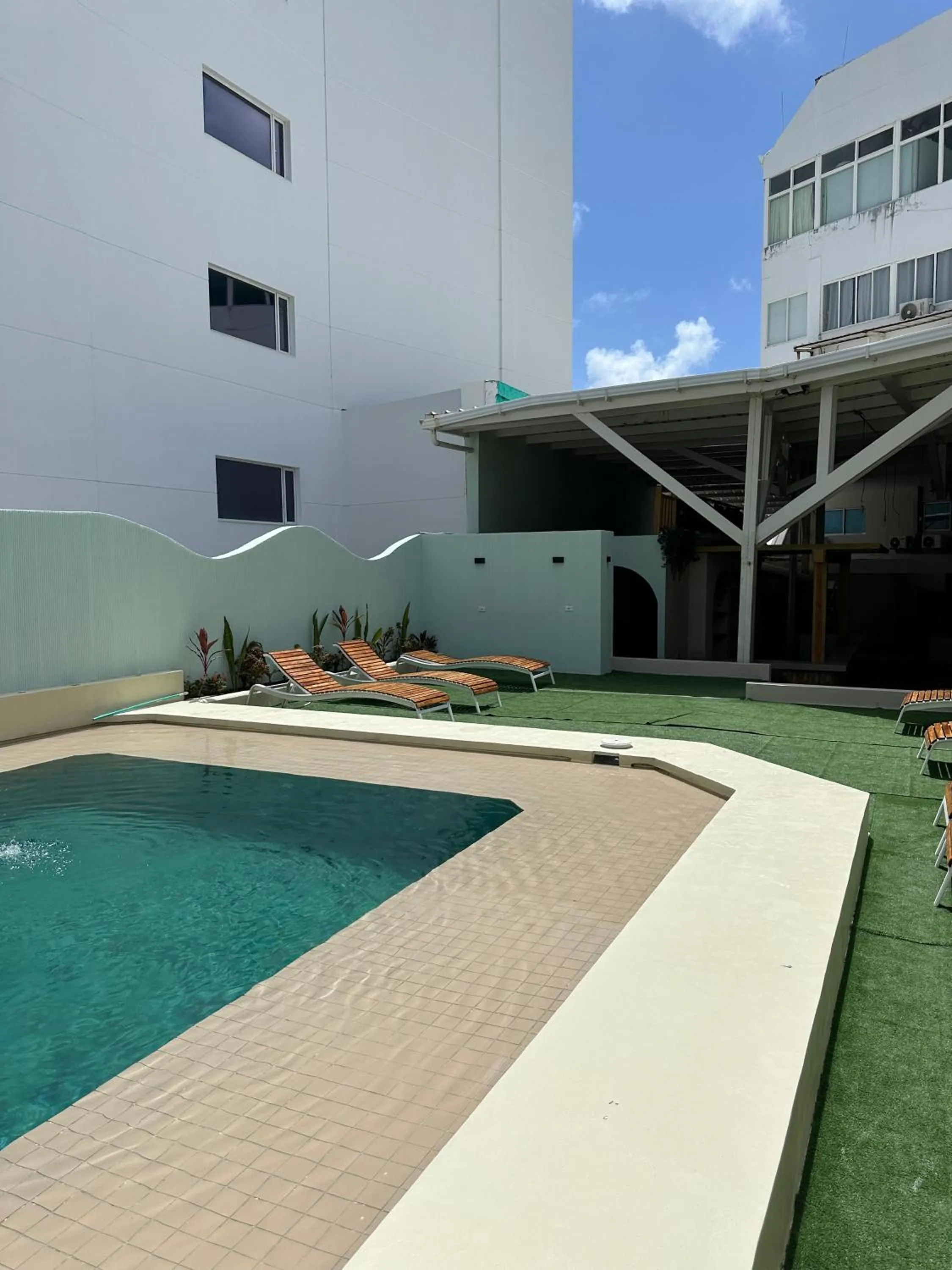 Swimming pool in Hotel Portofino