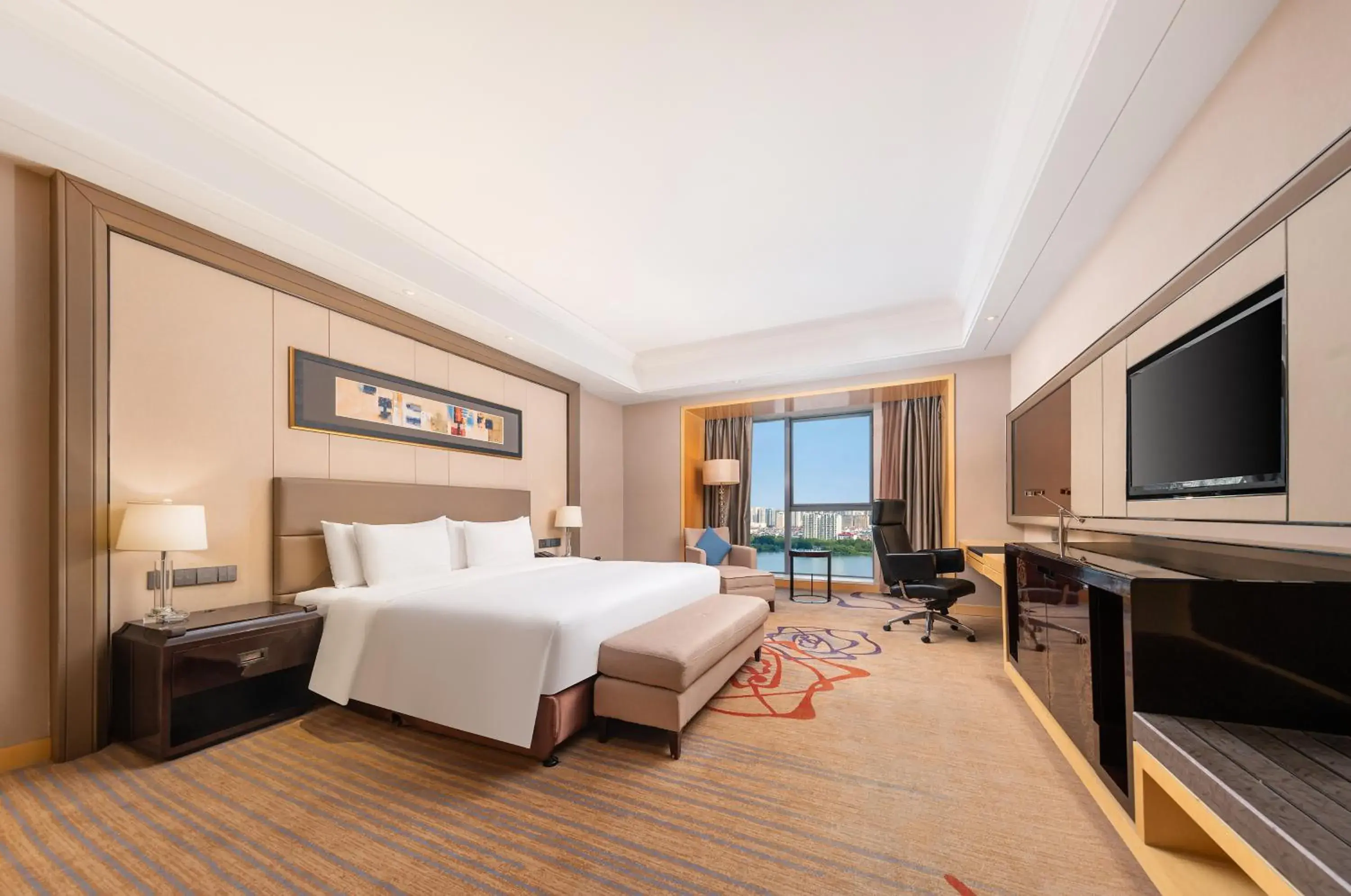 Deluxe King Room in Wanda Realm Huaian Deluxe King Room in Wanda Realm Huaian