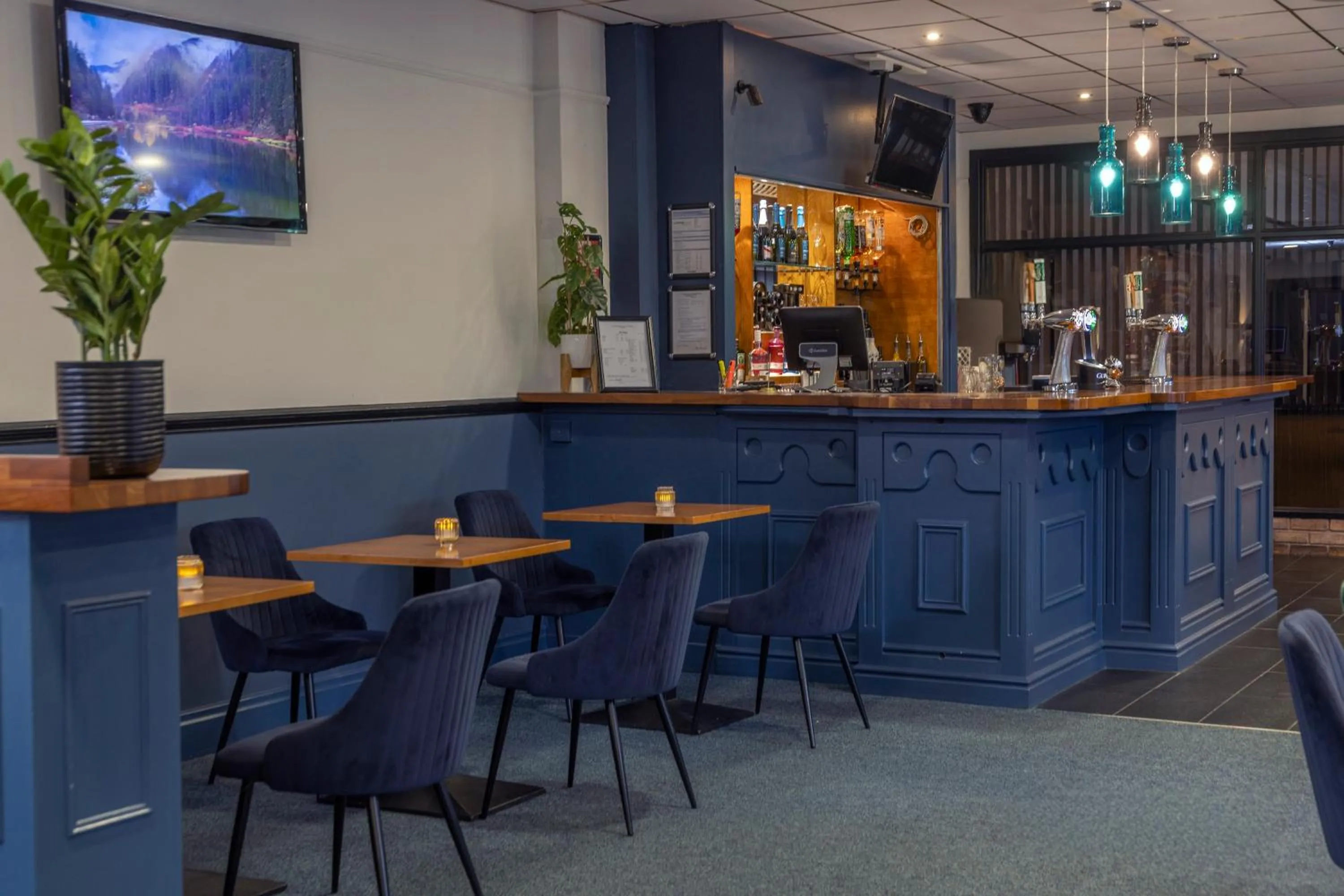 Communal lounge/ TV room in Hotel St Pierre, Sure Hotel Collection by Best Western