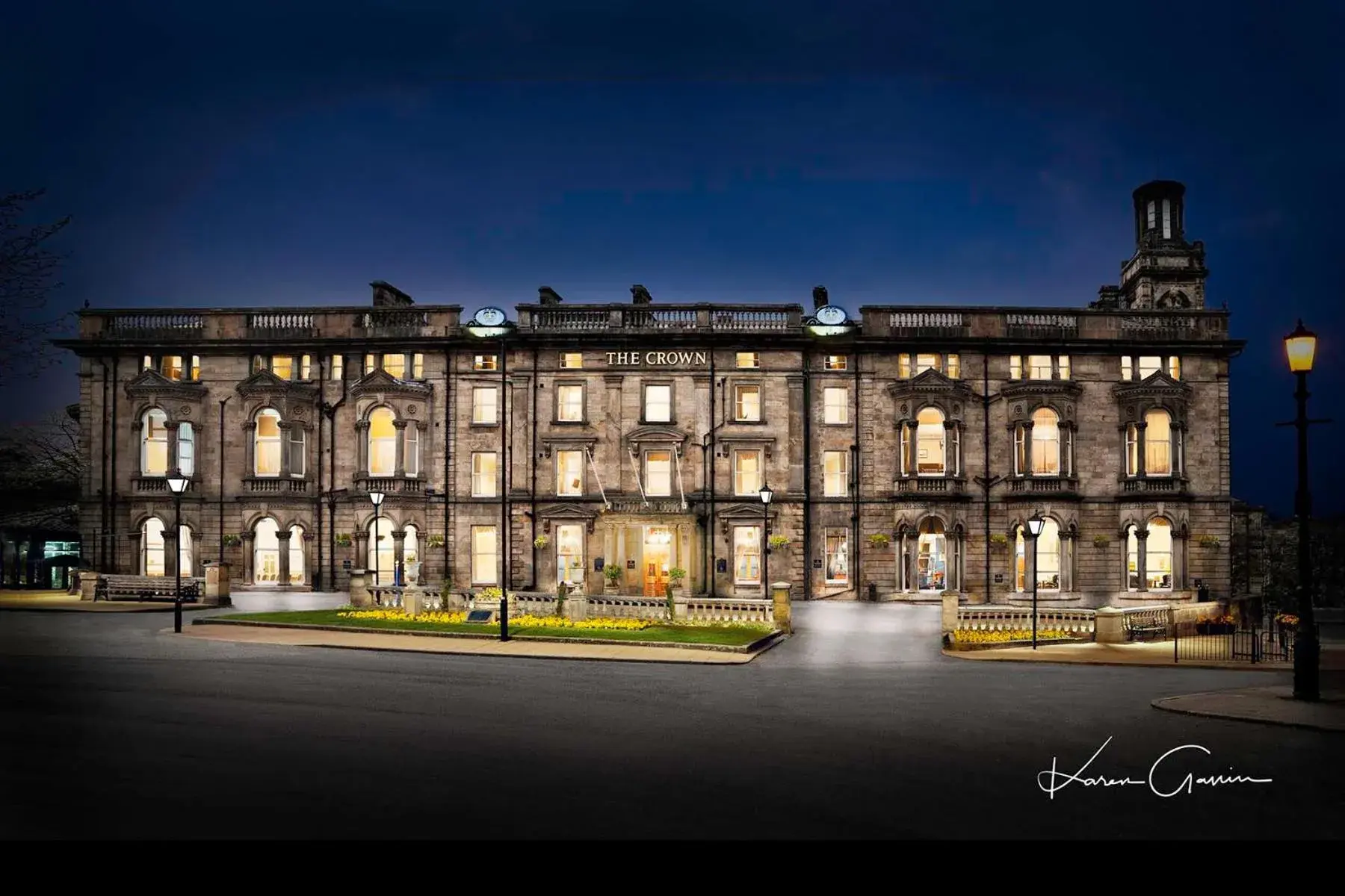 Property building in The Crown Hotel Property building in The Crown Hotel