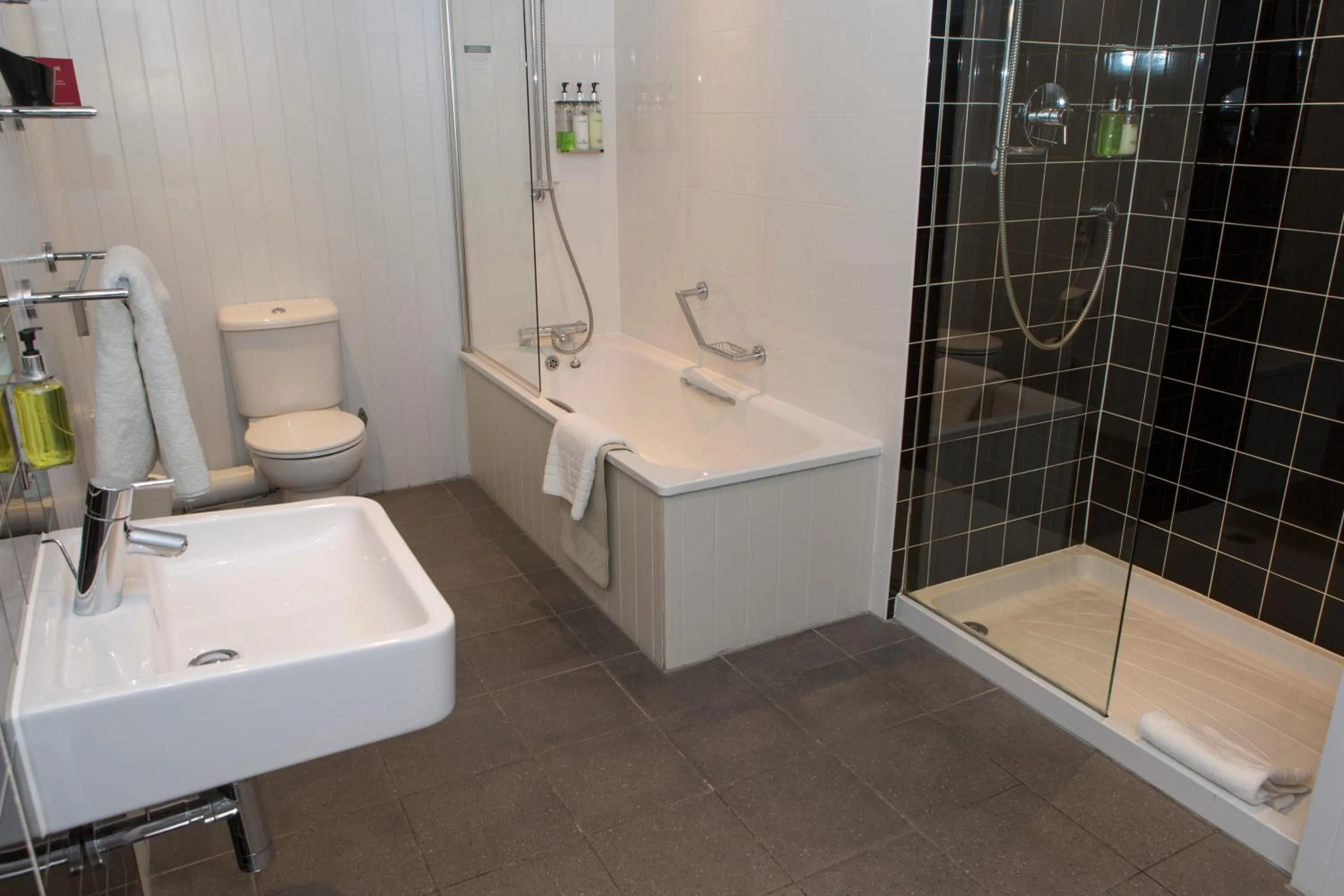 Bathroom in The Crown Hotel