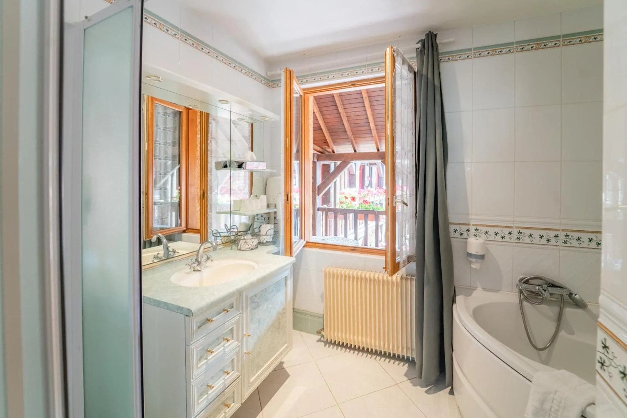 Bathroom in Hotel La Diligence