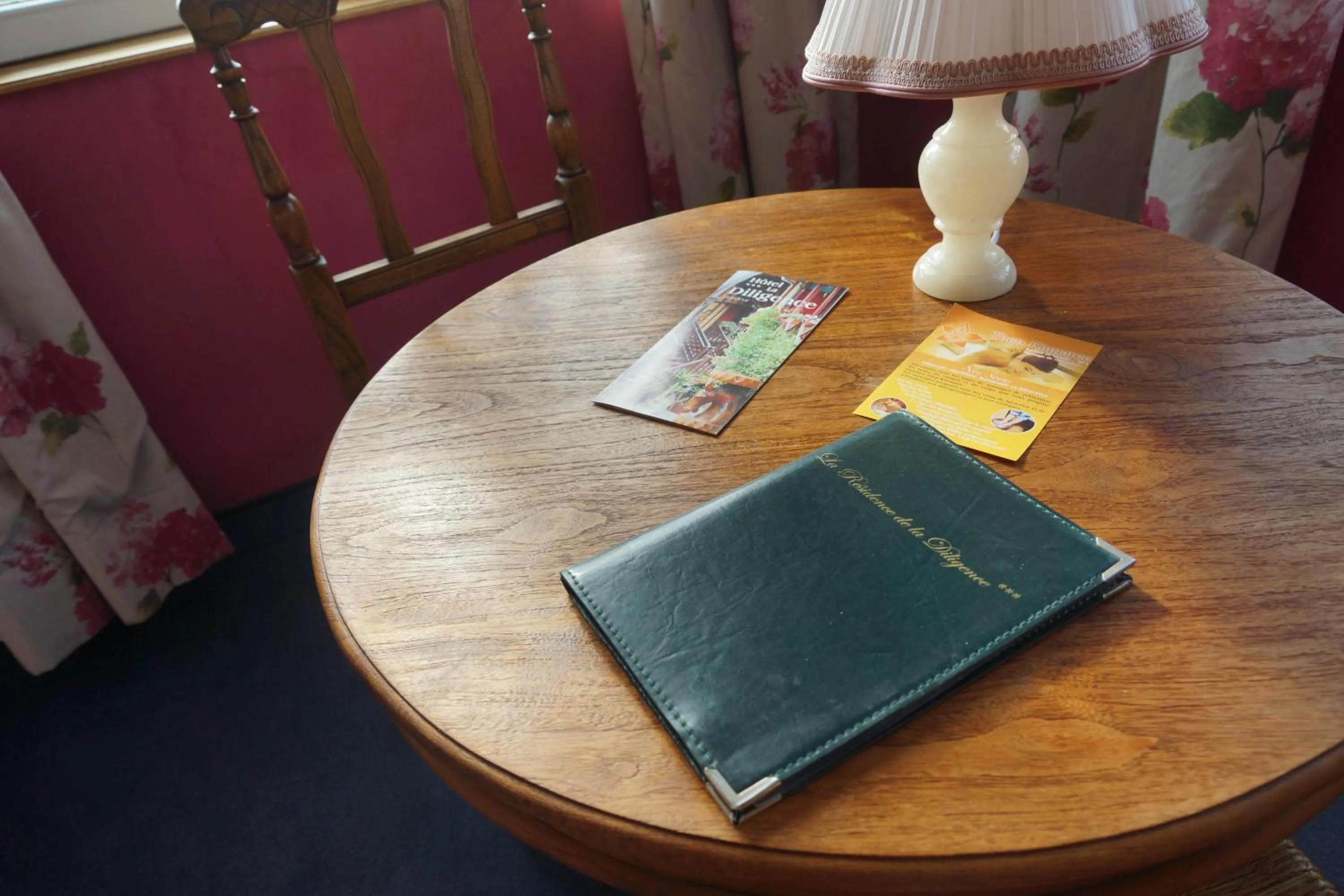 Bedroom in Hotel La Diligence