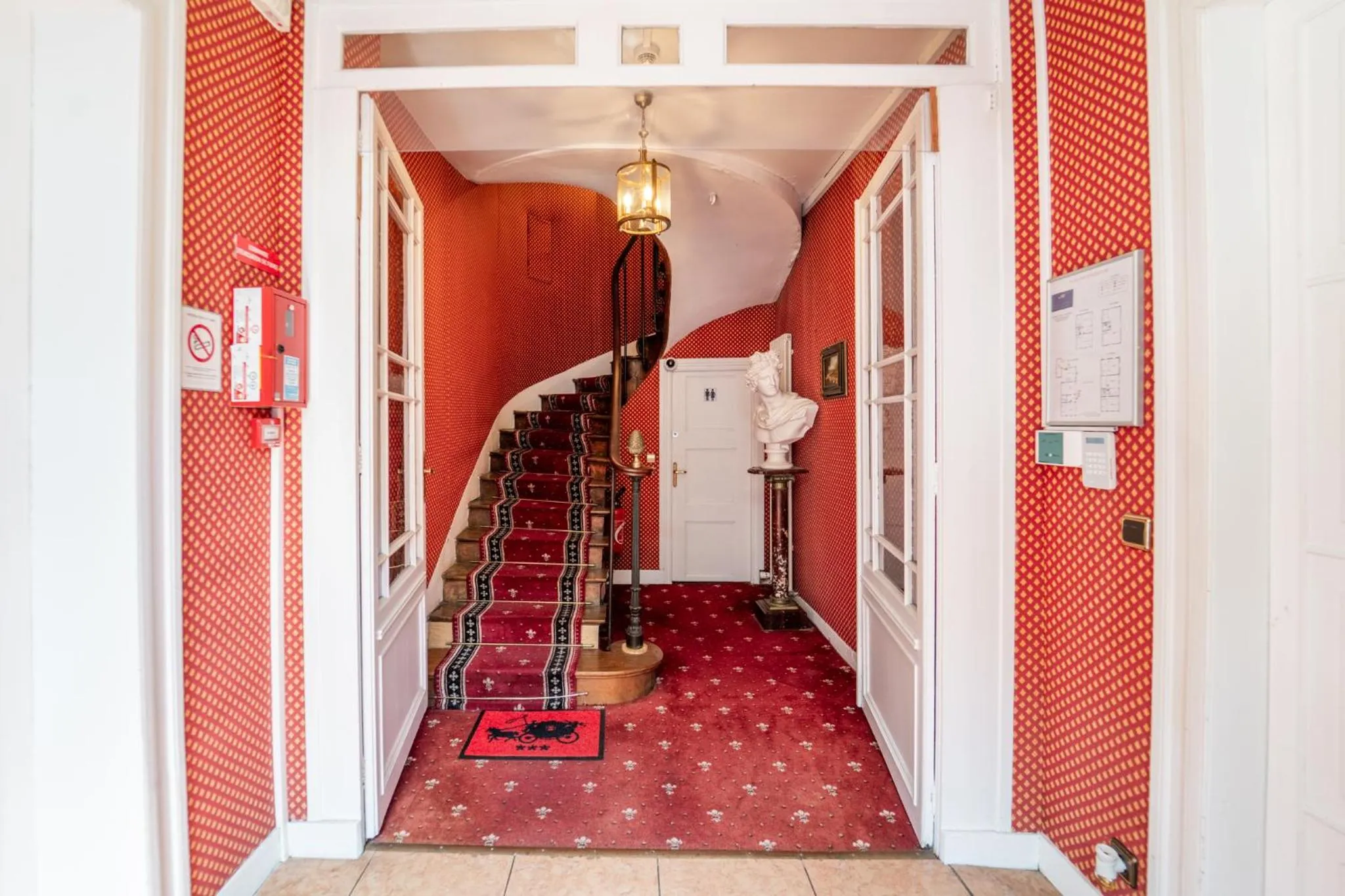 Lobby or reception in Hotel La Diligence