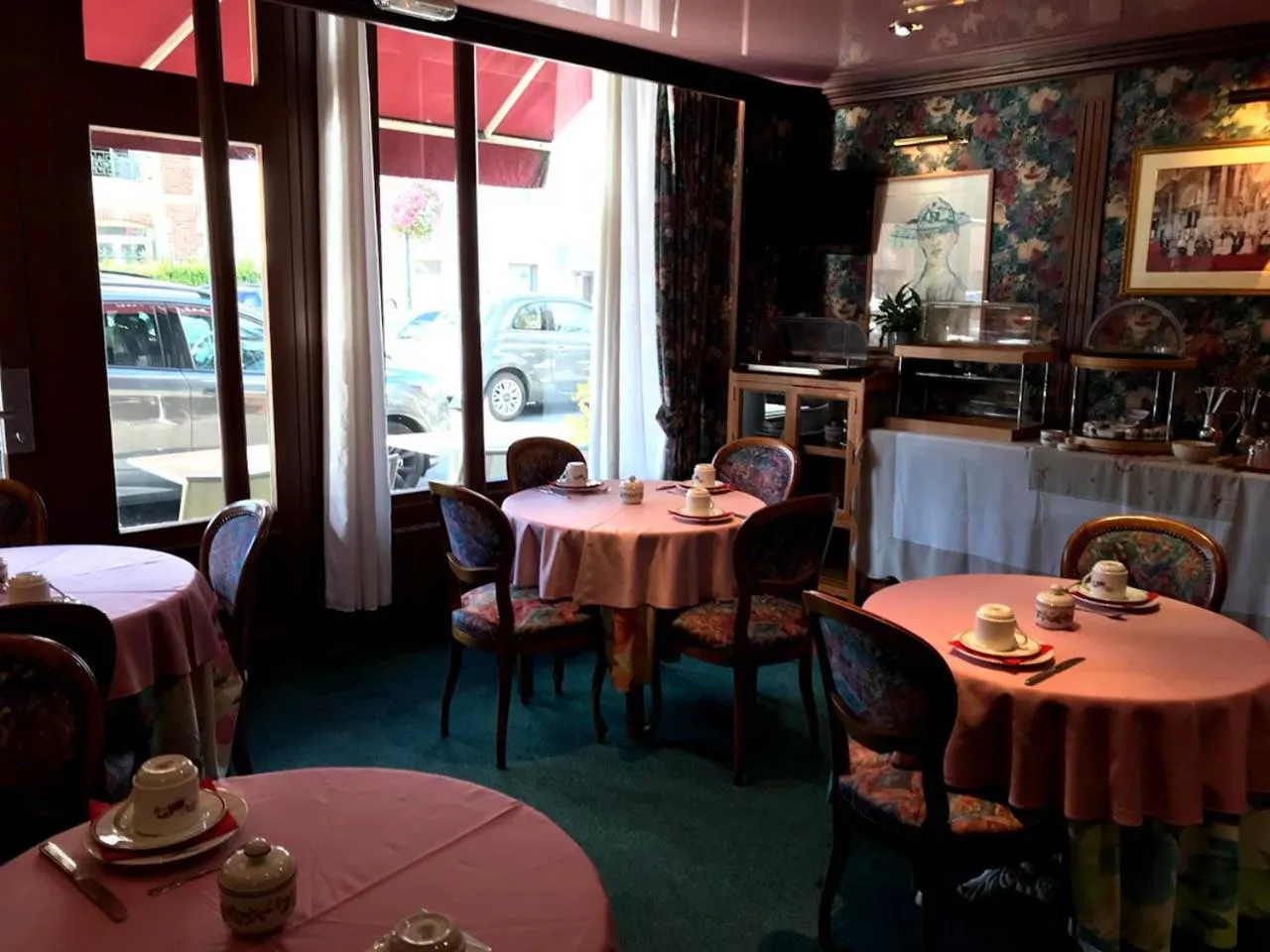 Breakfast in Hotel La Diligence