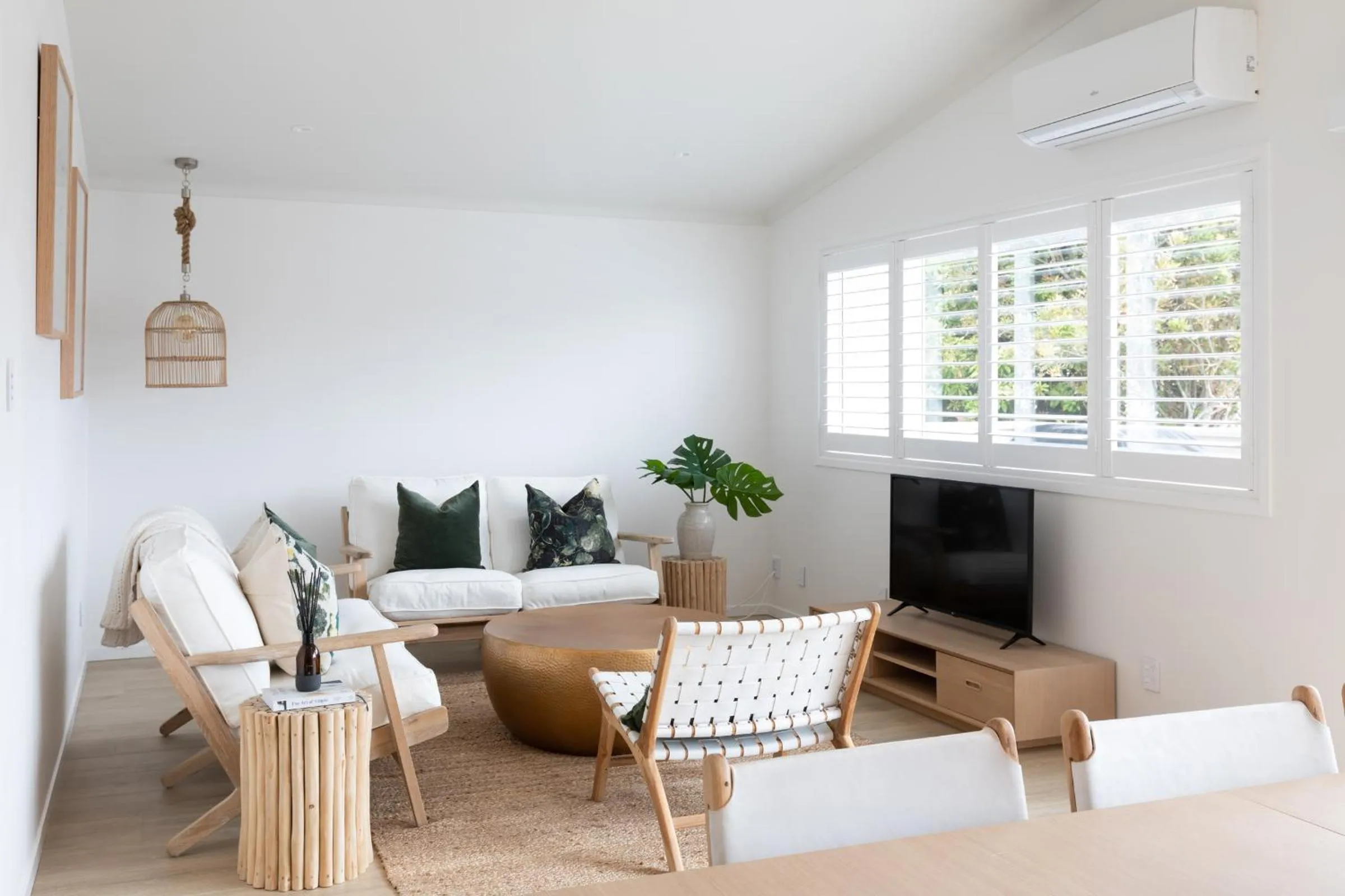 Living room in Stay Mission Bay