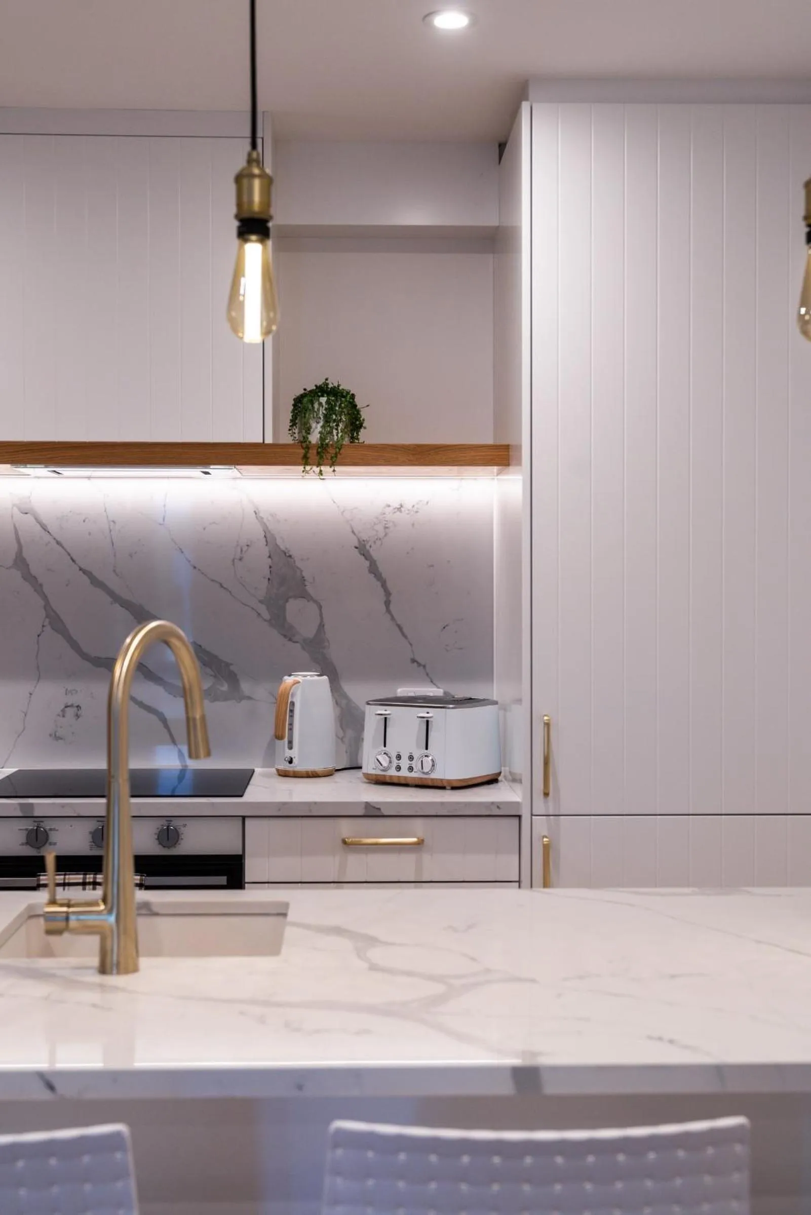 Kitchen or kitchenette in Stay Mission Bay