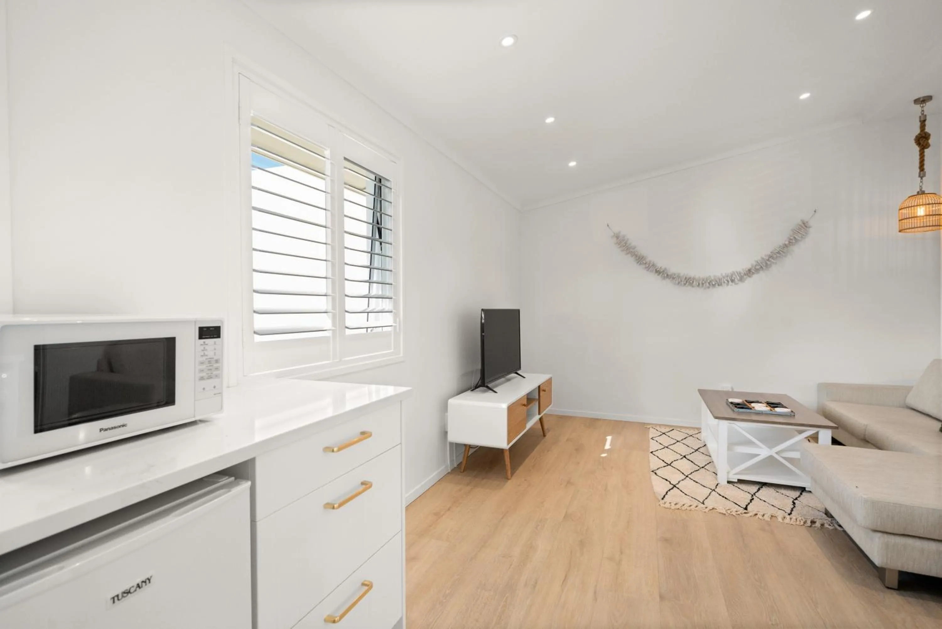 Lounge or bar in Stay Mission Bay