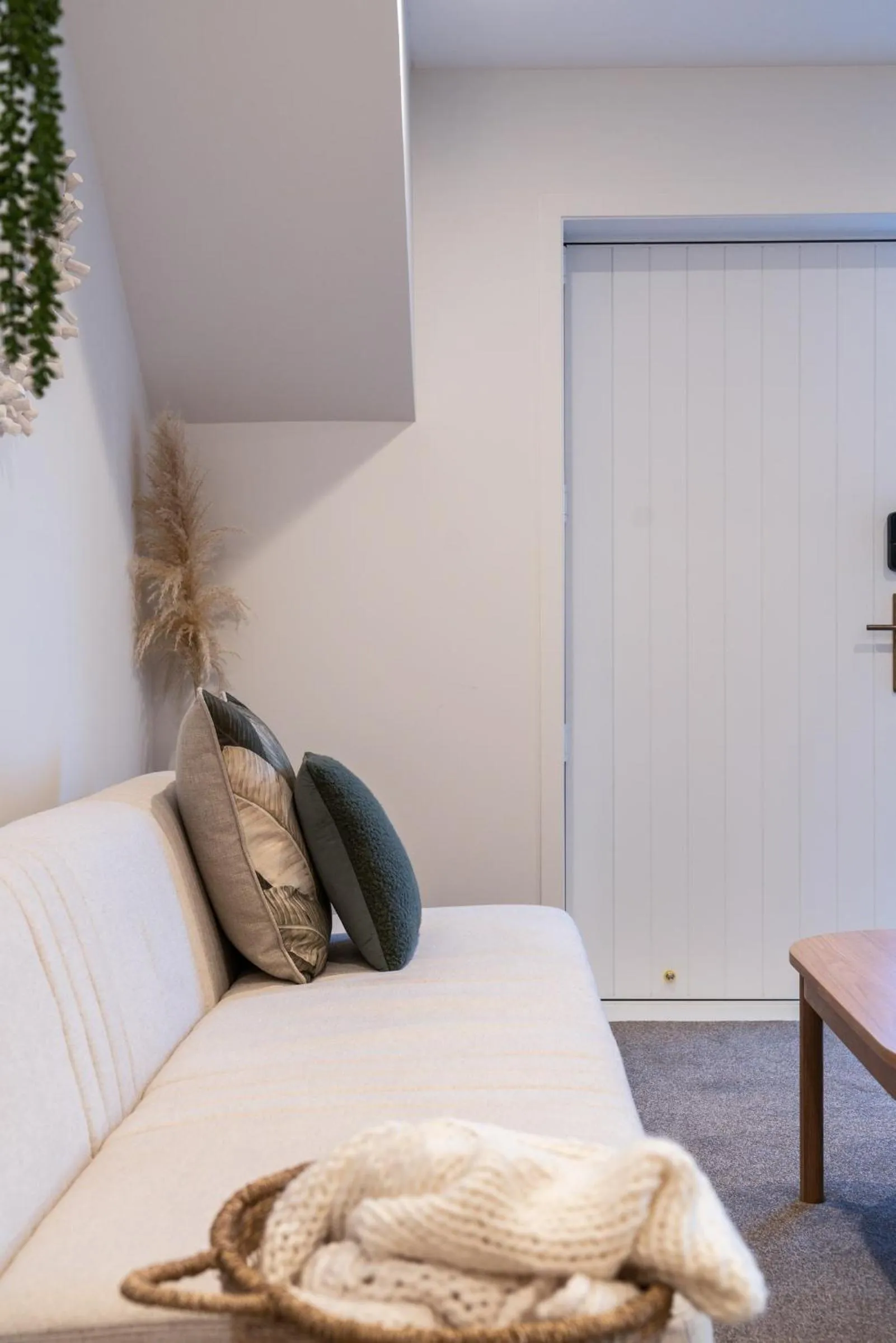 Living room, Bed in Stay Mission Bay