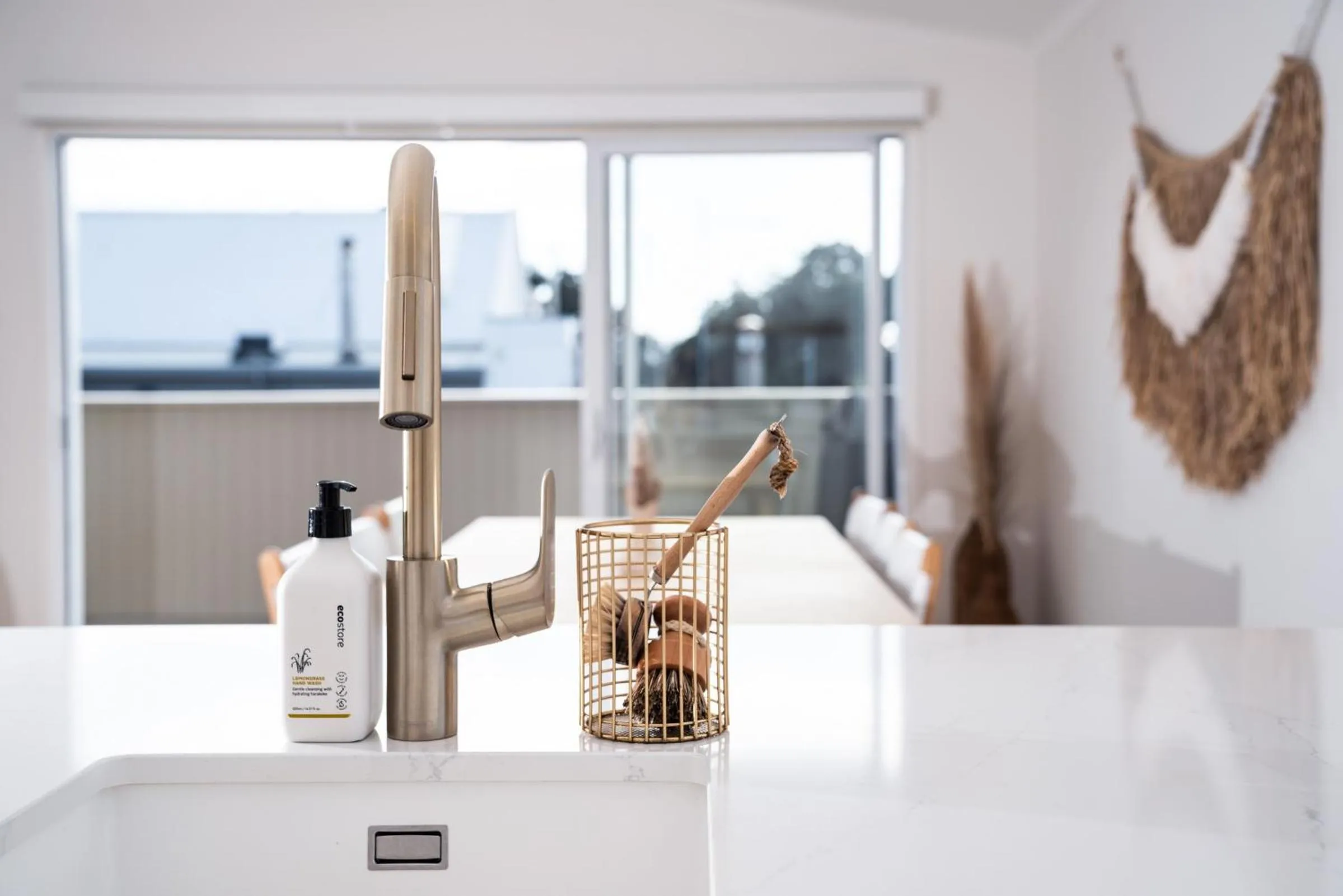 Kitchen or kitchenette, Bed in Stay Mission Bay