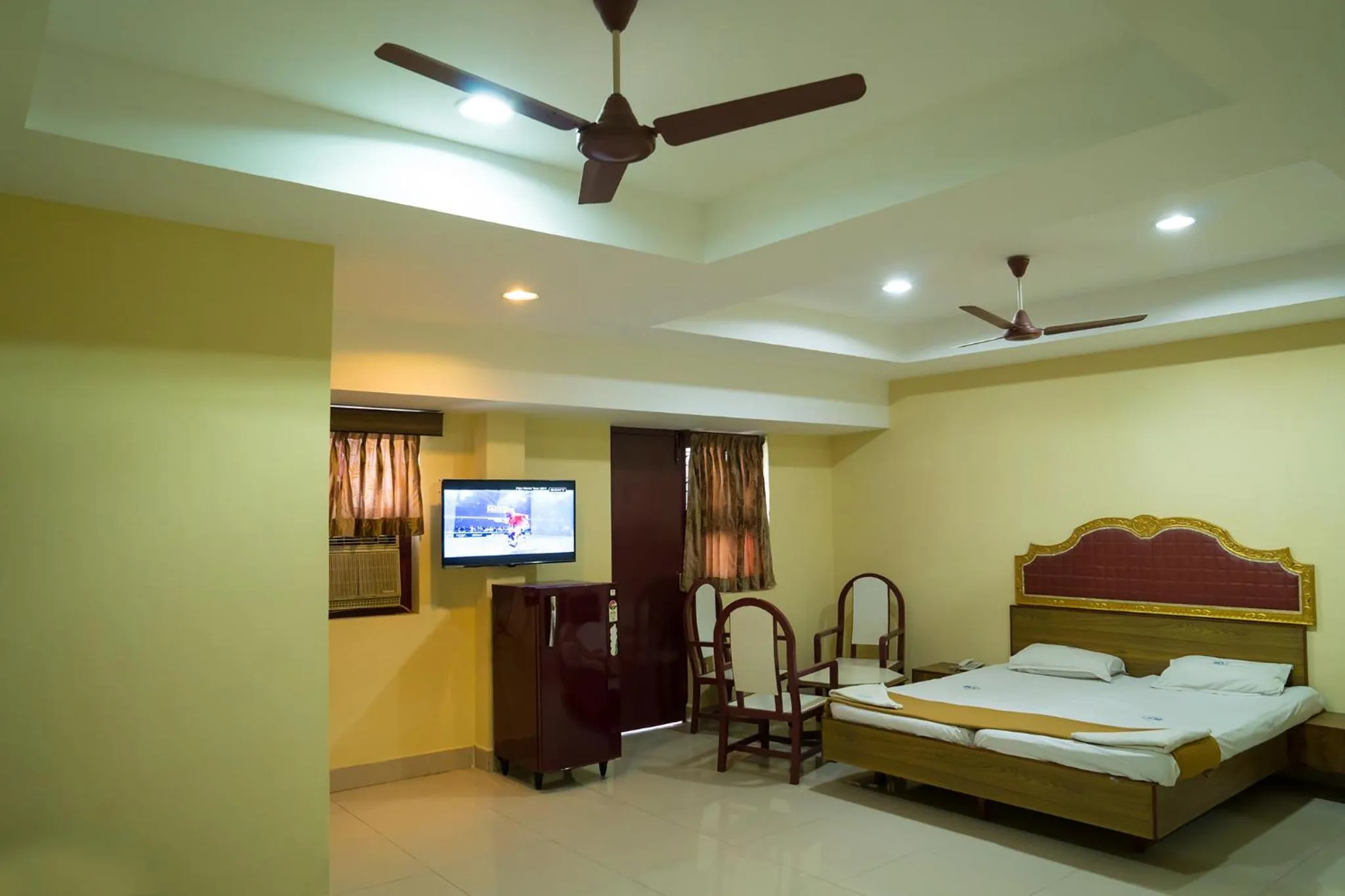 Bed in Hotel Chanma International