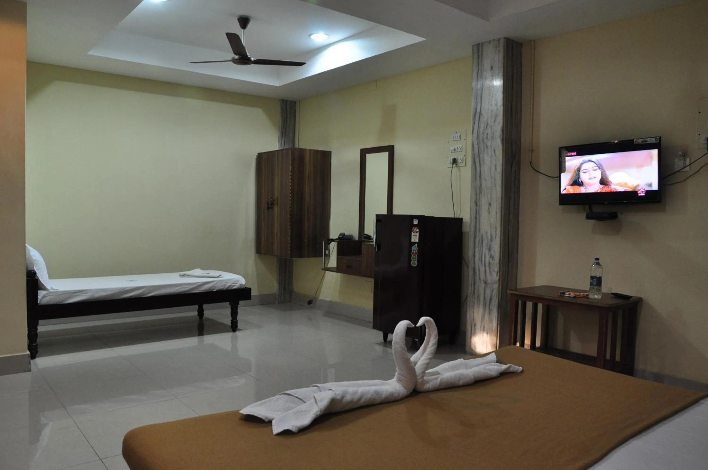 Photo of the whole room, Bed in Hotel Chanma International