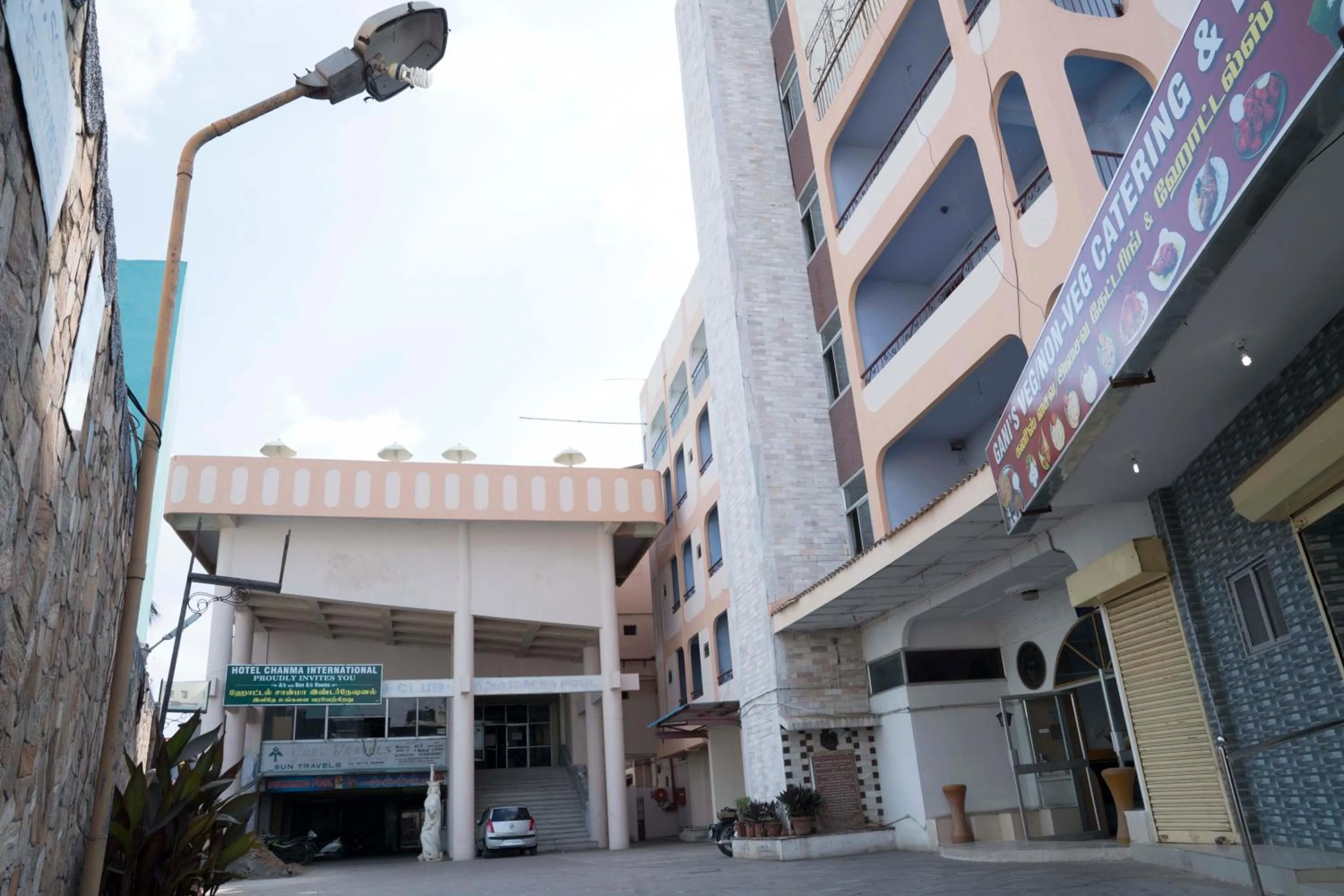 Facade/entrance in Hotel Chanma International