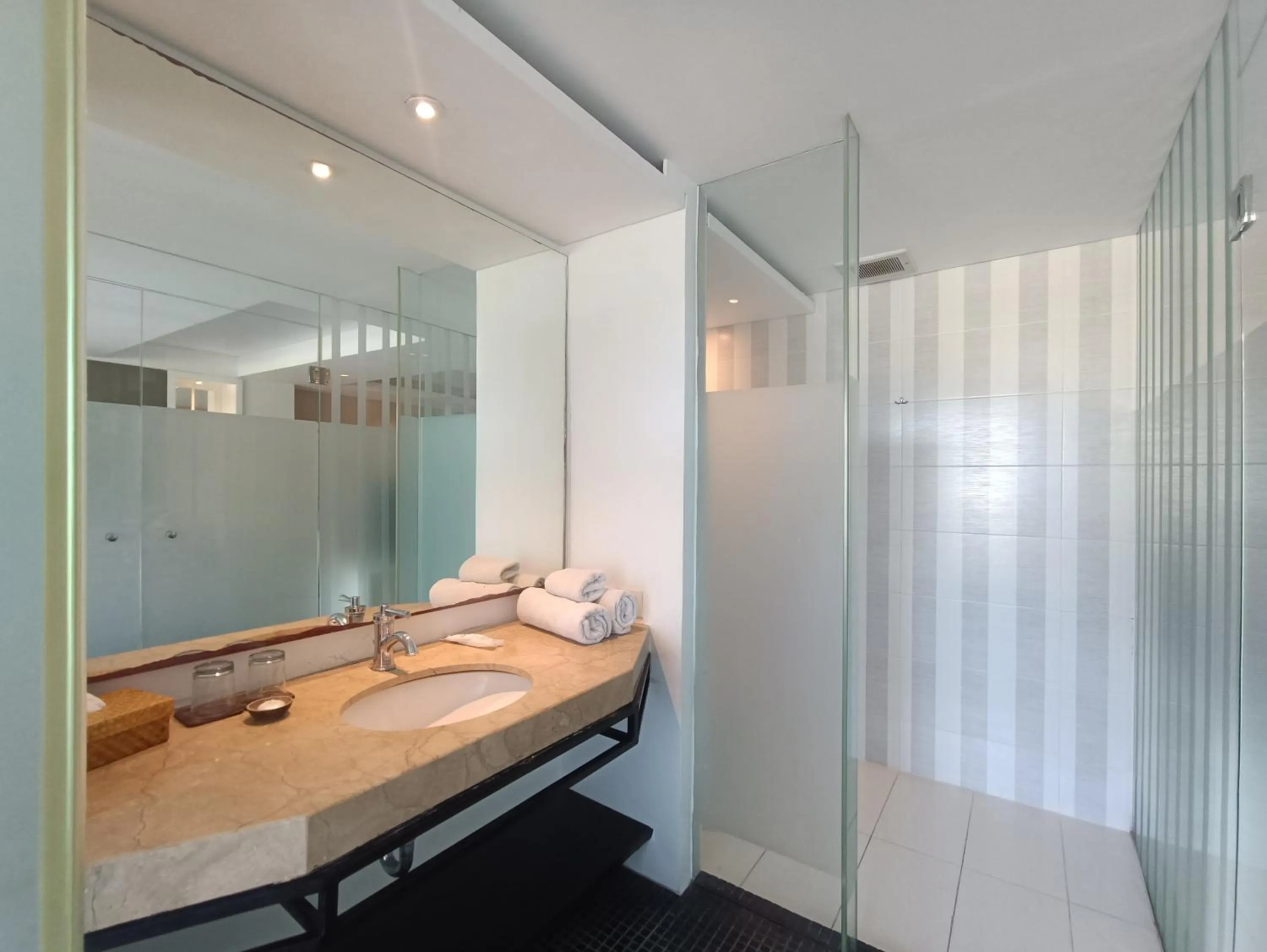 Bathroom in Benoa Sea Suites and Villas