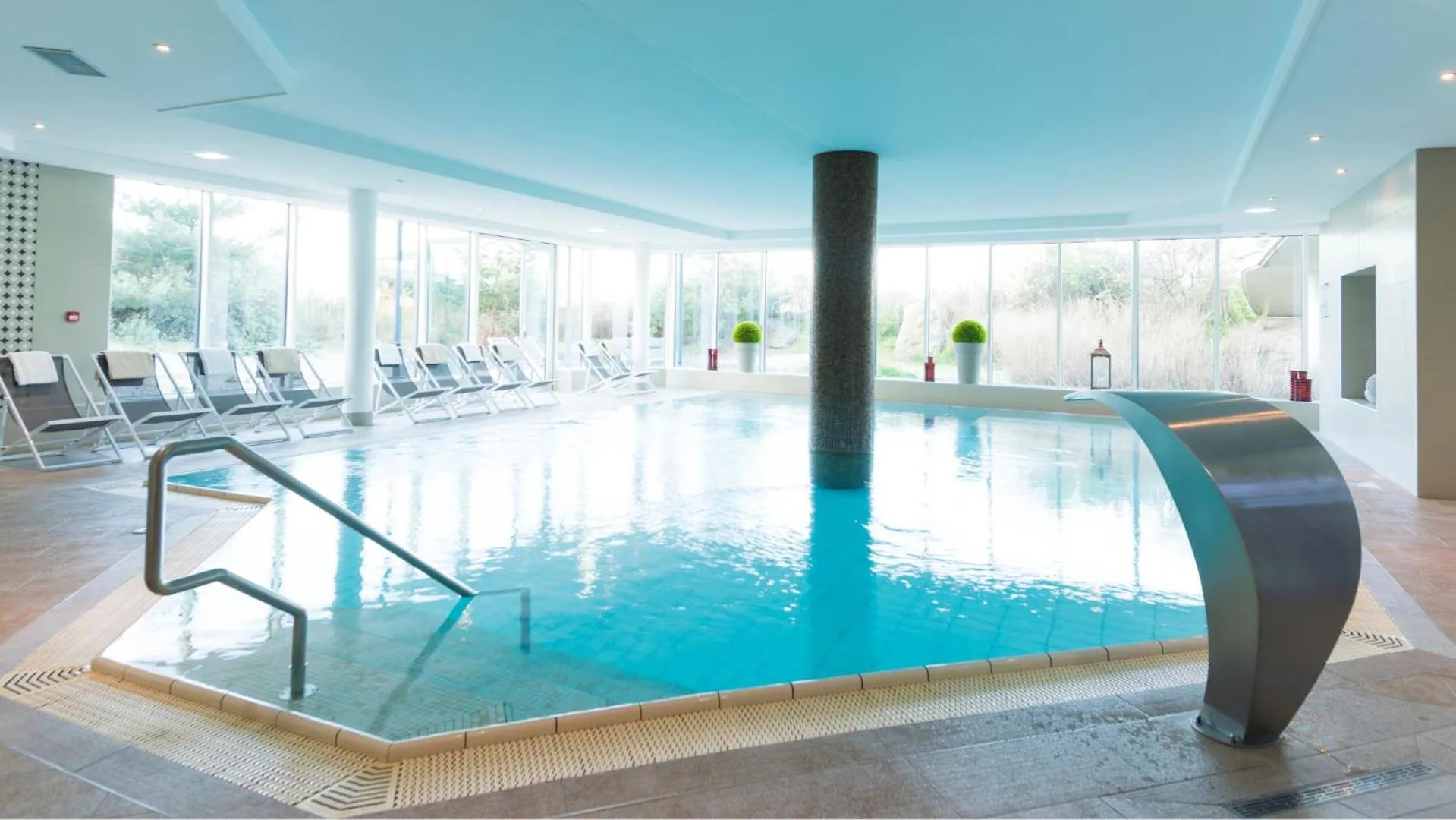 Spa and wellness centre/facilities in Hôtel Spa du Beryl St Brévin l'Océan