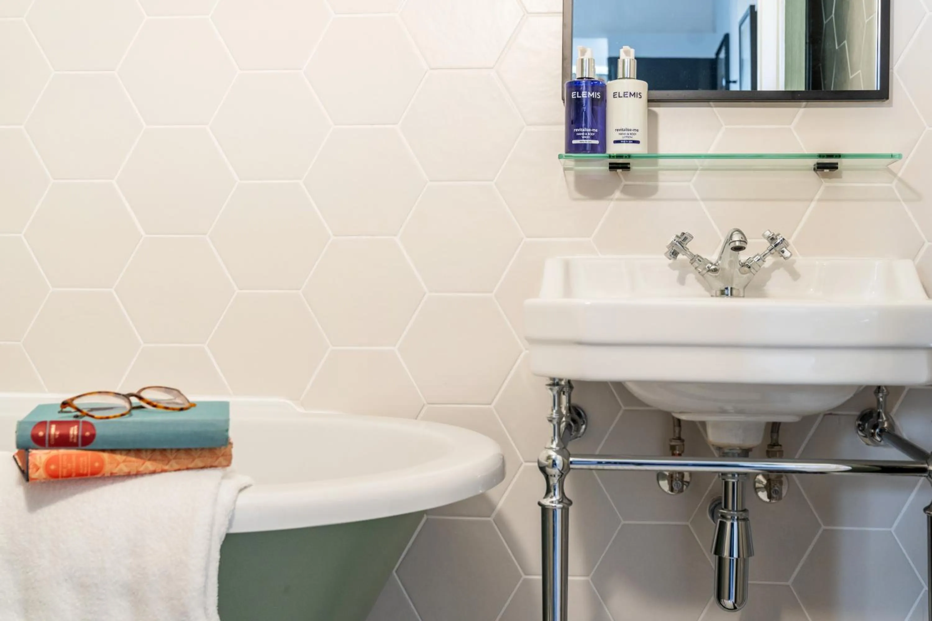 Bathroom in The Berkeley Square Hotel Bristol