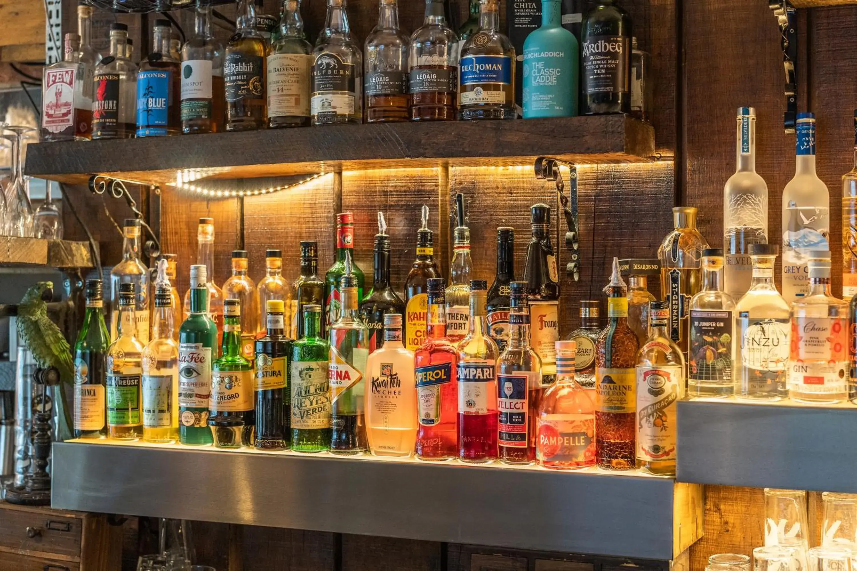 Lounge or bar in The Berkeley Square Hotel Bristol Lounge or bar in The Berkeley Square Hotel Bristol