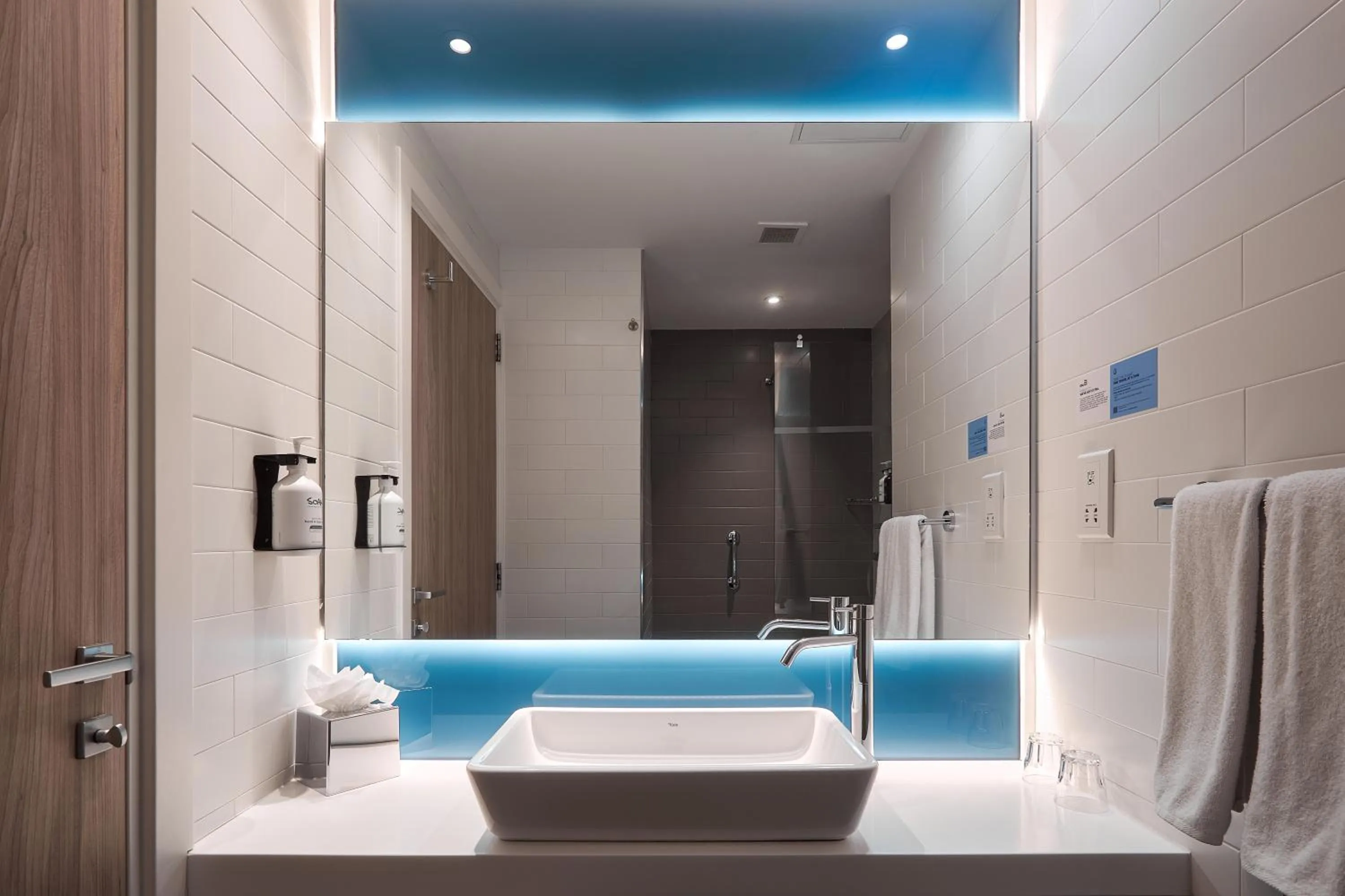 Bathroom in Holiday Inn Express - Malta by IHG