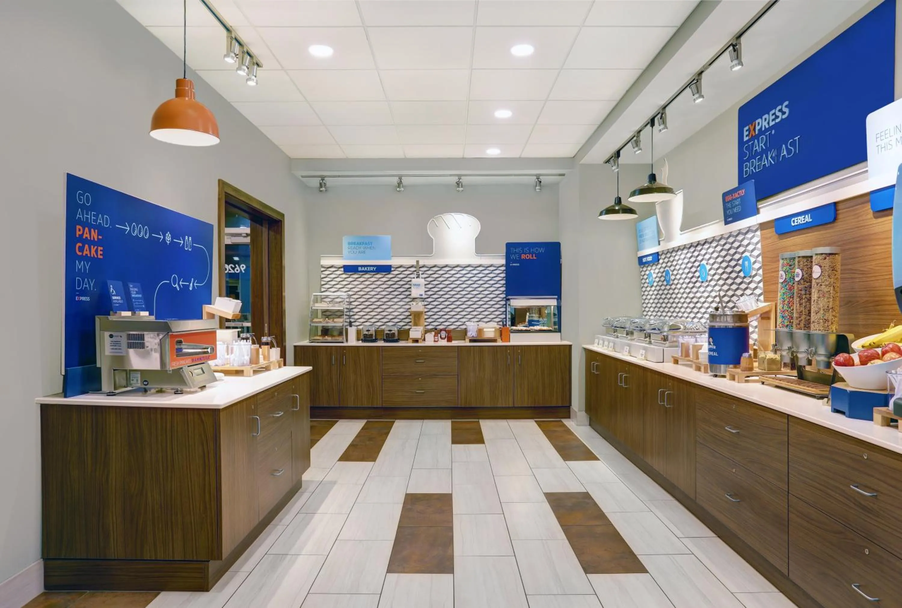 Breakfast in Holiday Inn Express & Suites - Lenexa - Overland Park Area by IHG