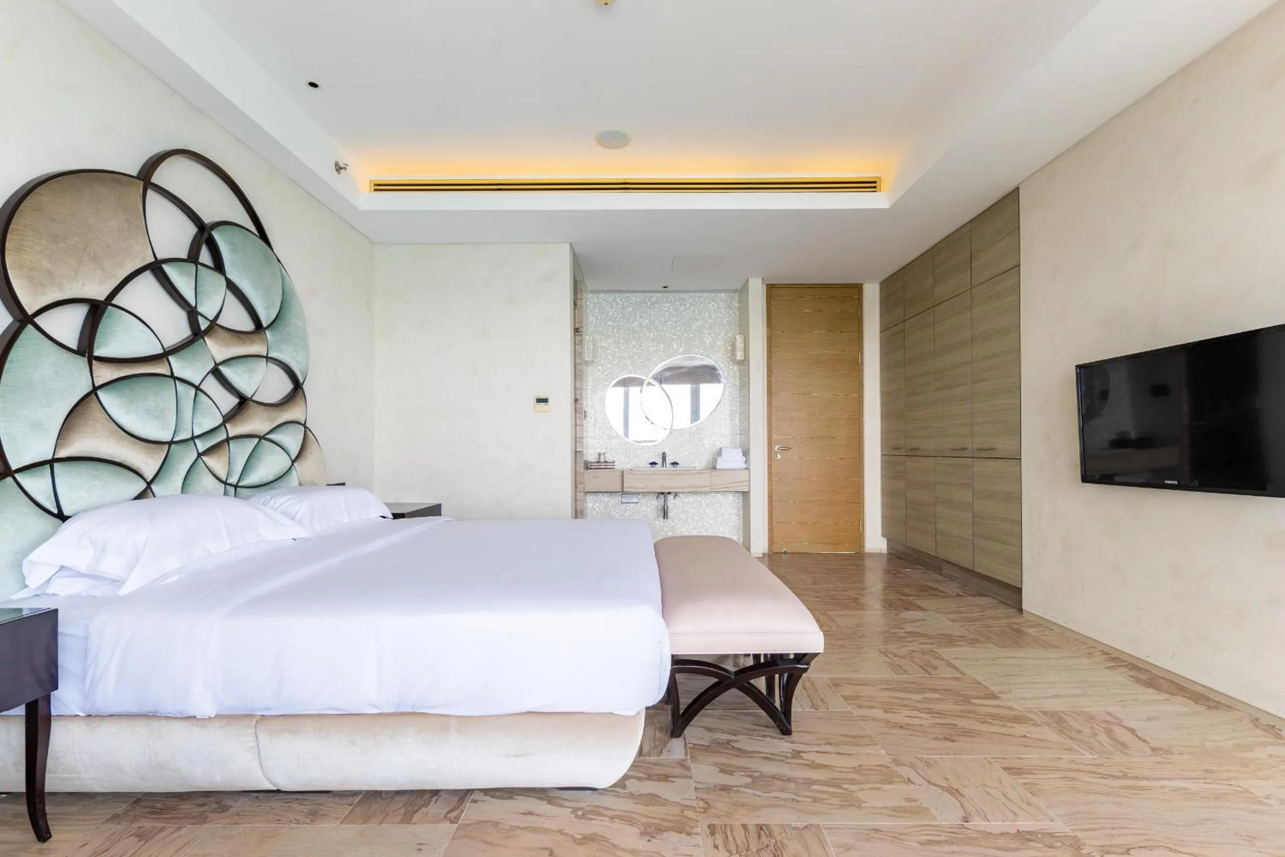 Sanya Phoenix Island Yuejia flat