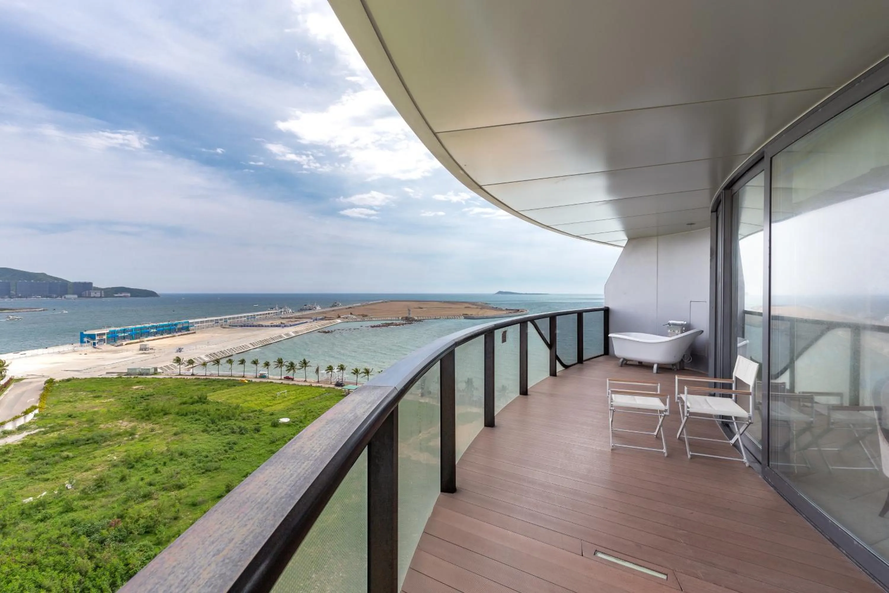 View (from property/room) in Sanya Phoenix Island Yuejia flat