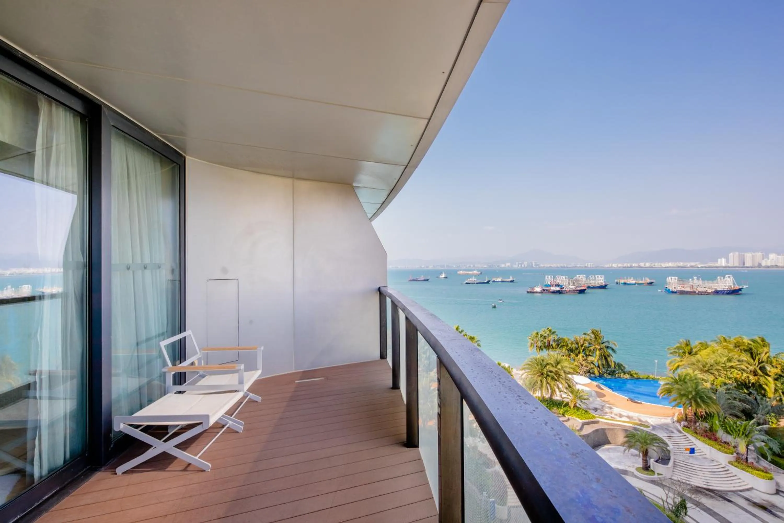 View (from property/room) in Sanya Phoenix Island Yuejia flat