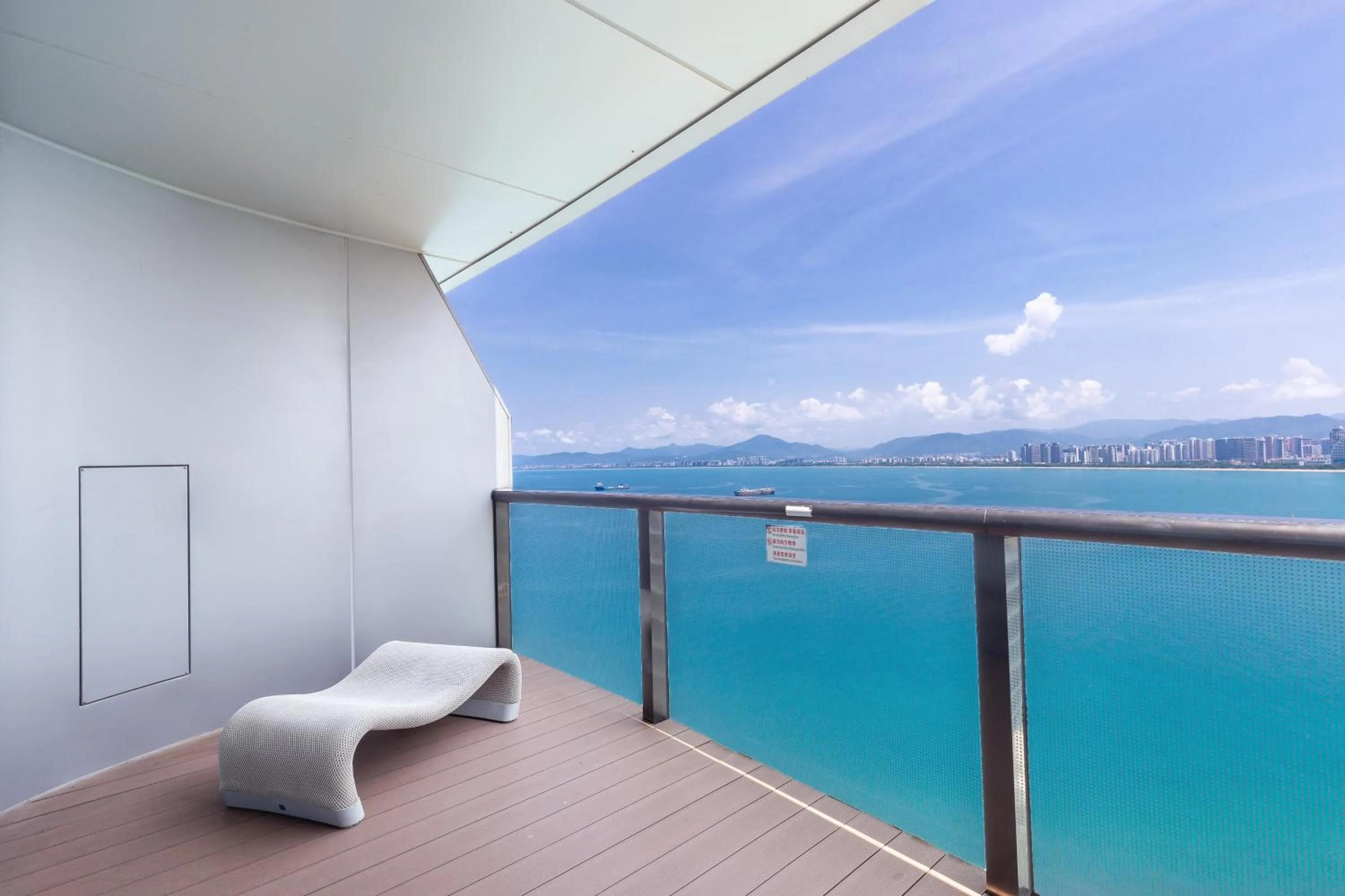 View (from property/room) in Sanya Phoenix Island Yuejia flat