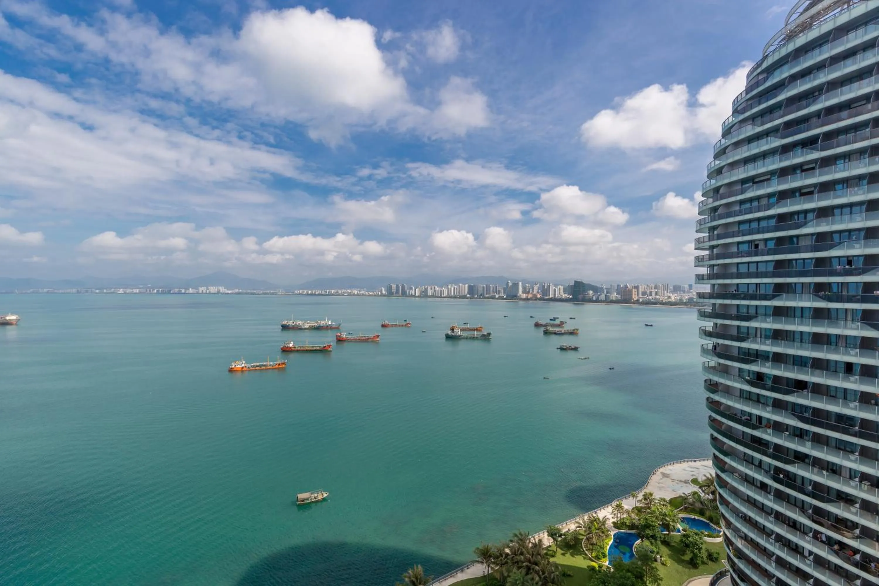 Sea view in Sanya Phoenix Island Yuejia flat