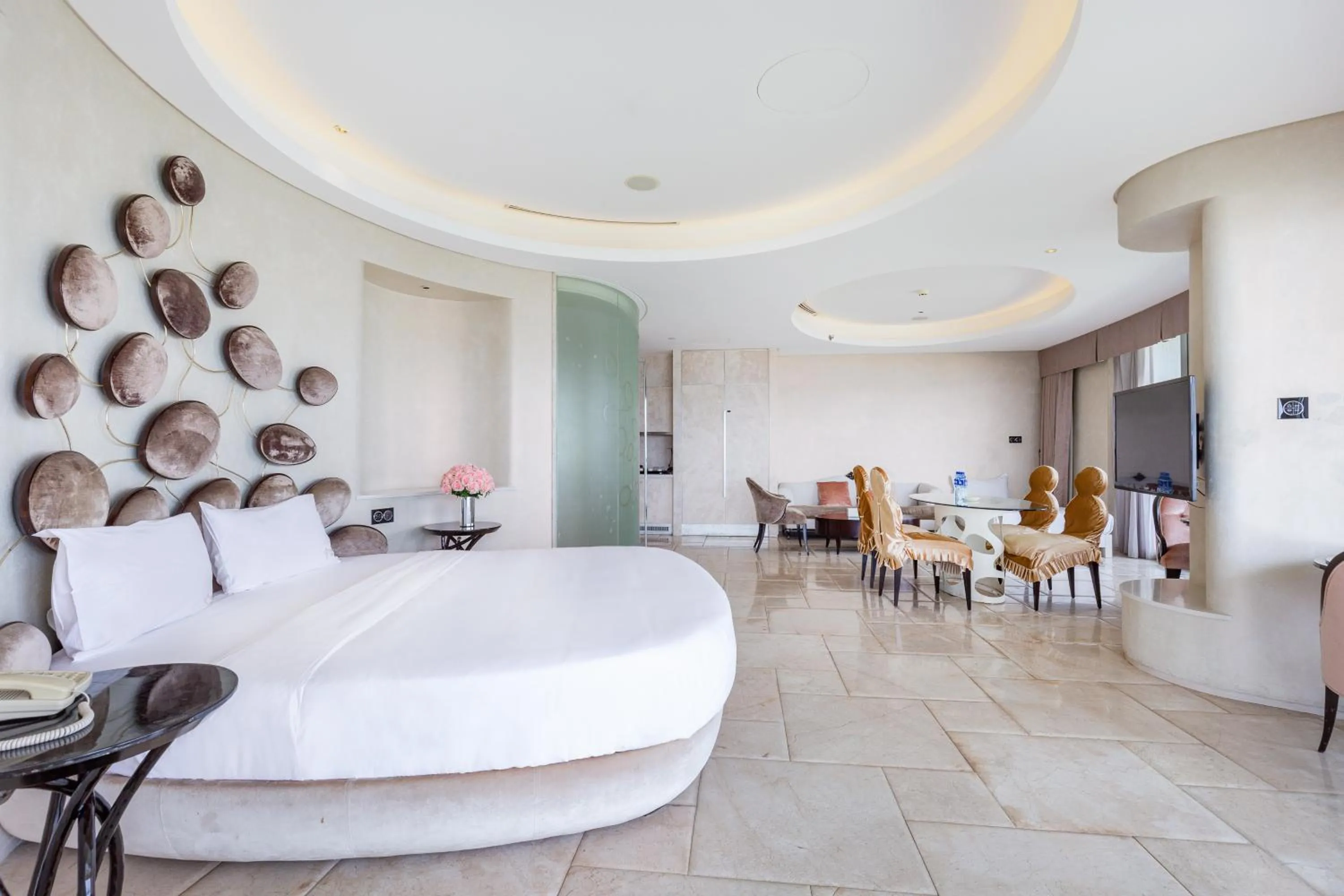 Photo of the whole room in Sanya Phoenix Island Yuejia flat