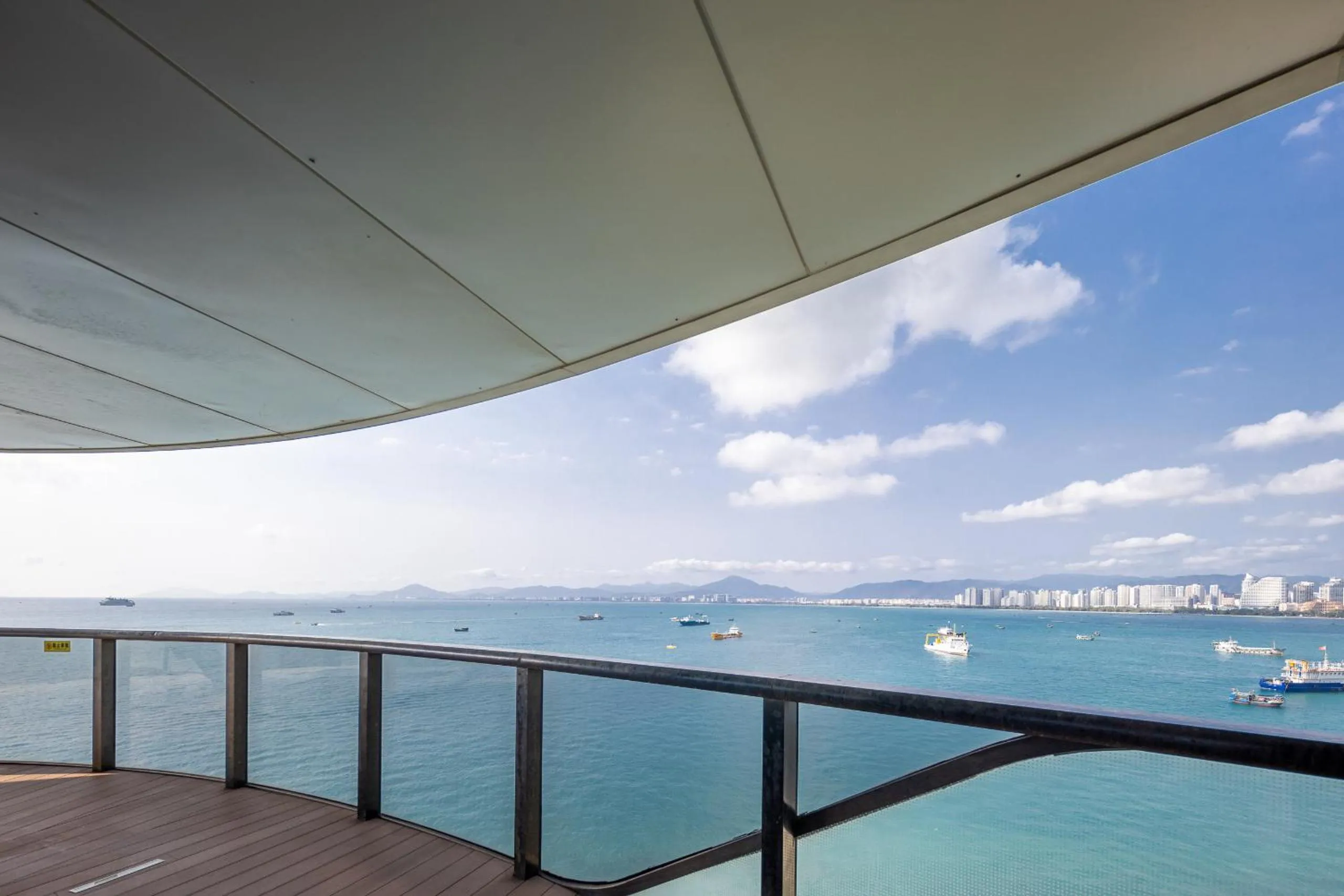 Sanya Phoenix Island Yuejia flat