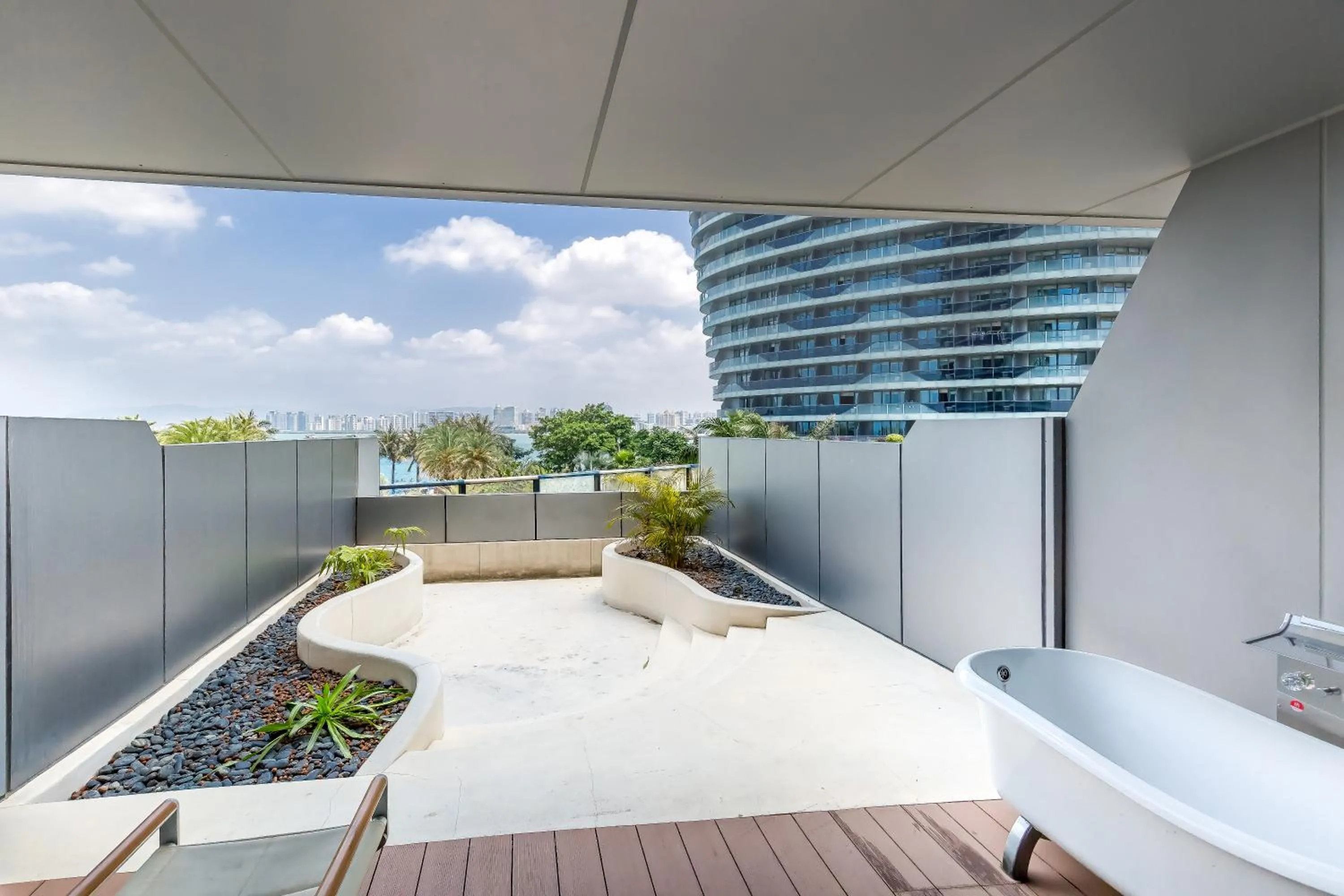 Balcony/Terrace in Sanya Phoenix Island Yuejia flat