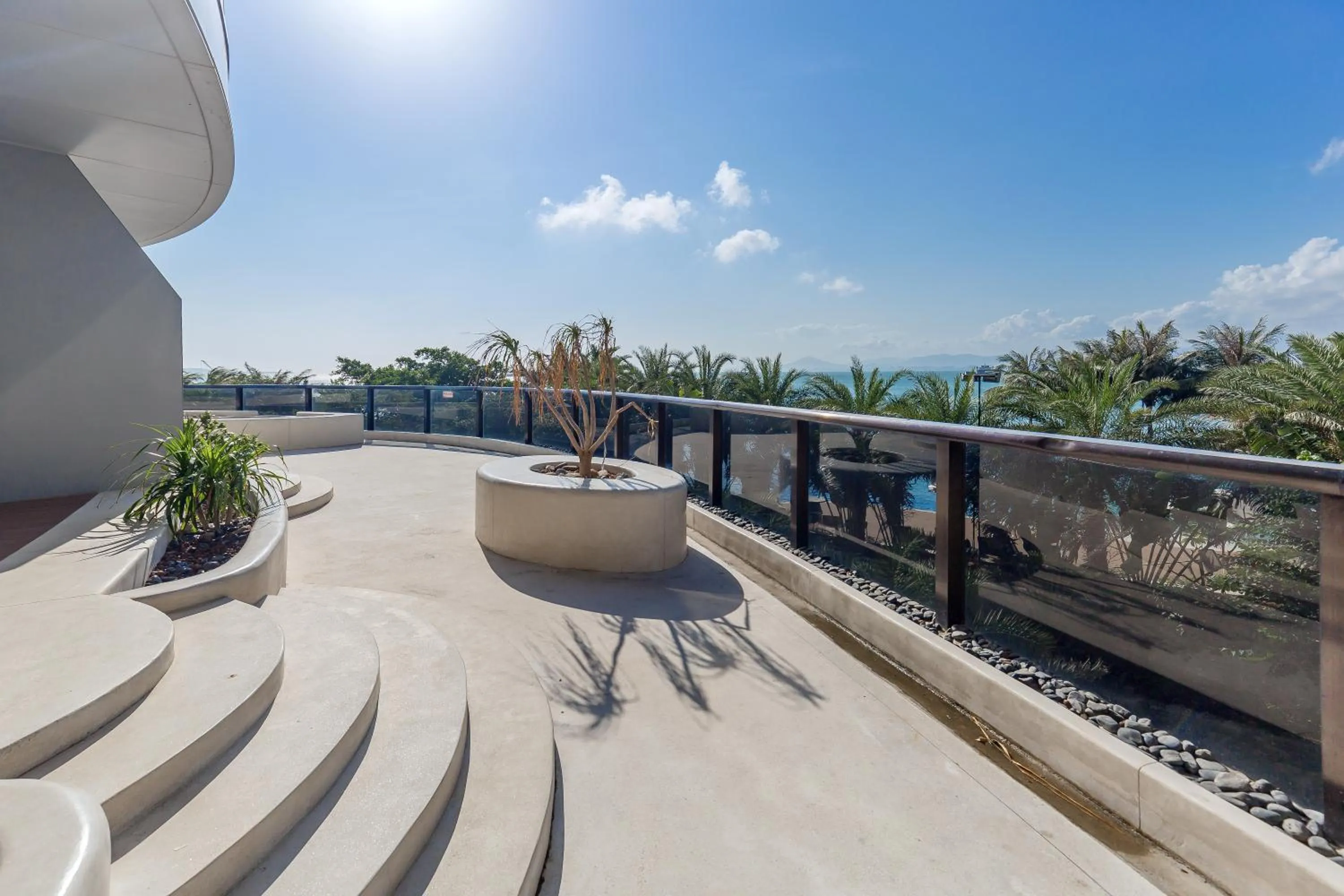 Balcony/Terrace in Sanya Phoenix Island Yuejia flat