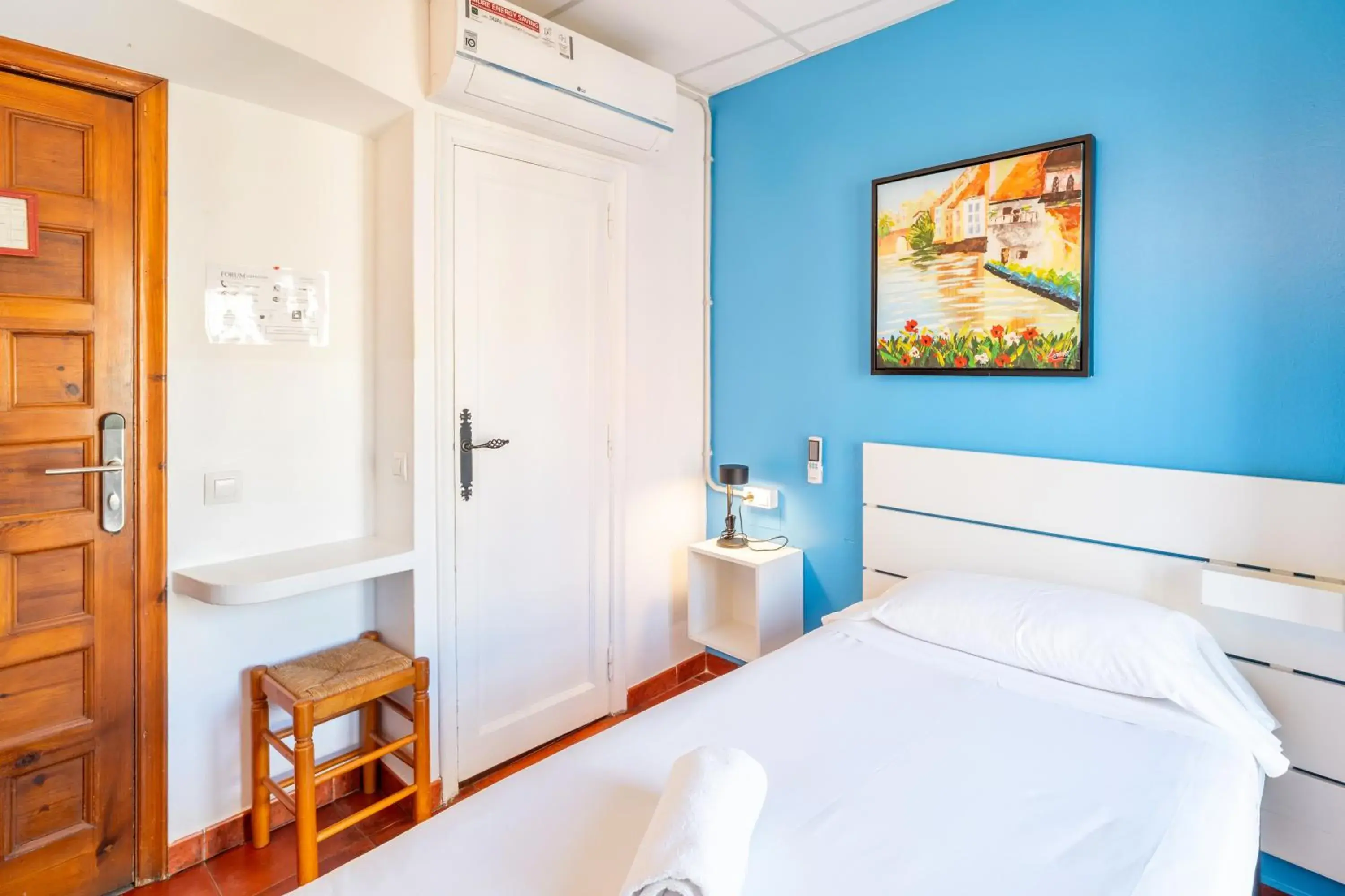 Photo of the whole room, Bed in Forum Tarragona Photo of the whole room, Bed in Forum Tarragona