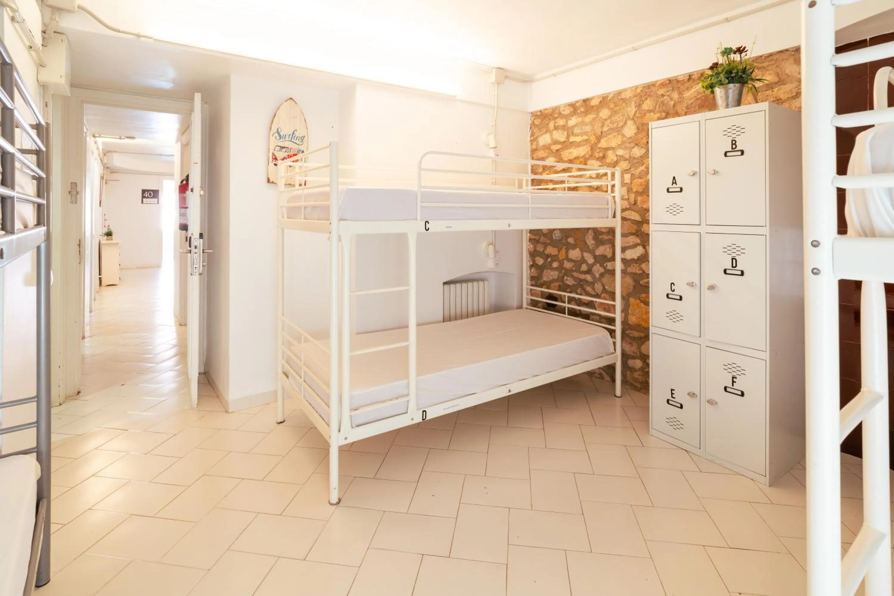 Photo of the whole room, Bed in Forum Tarragona