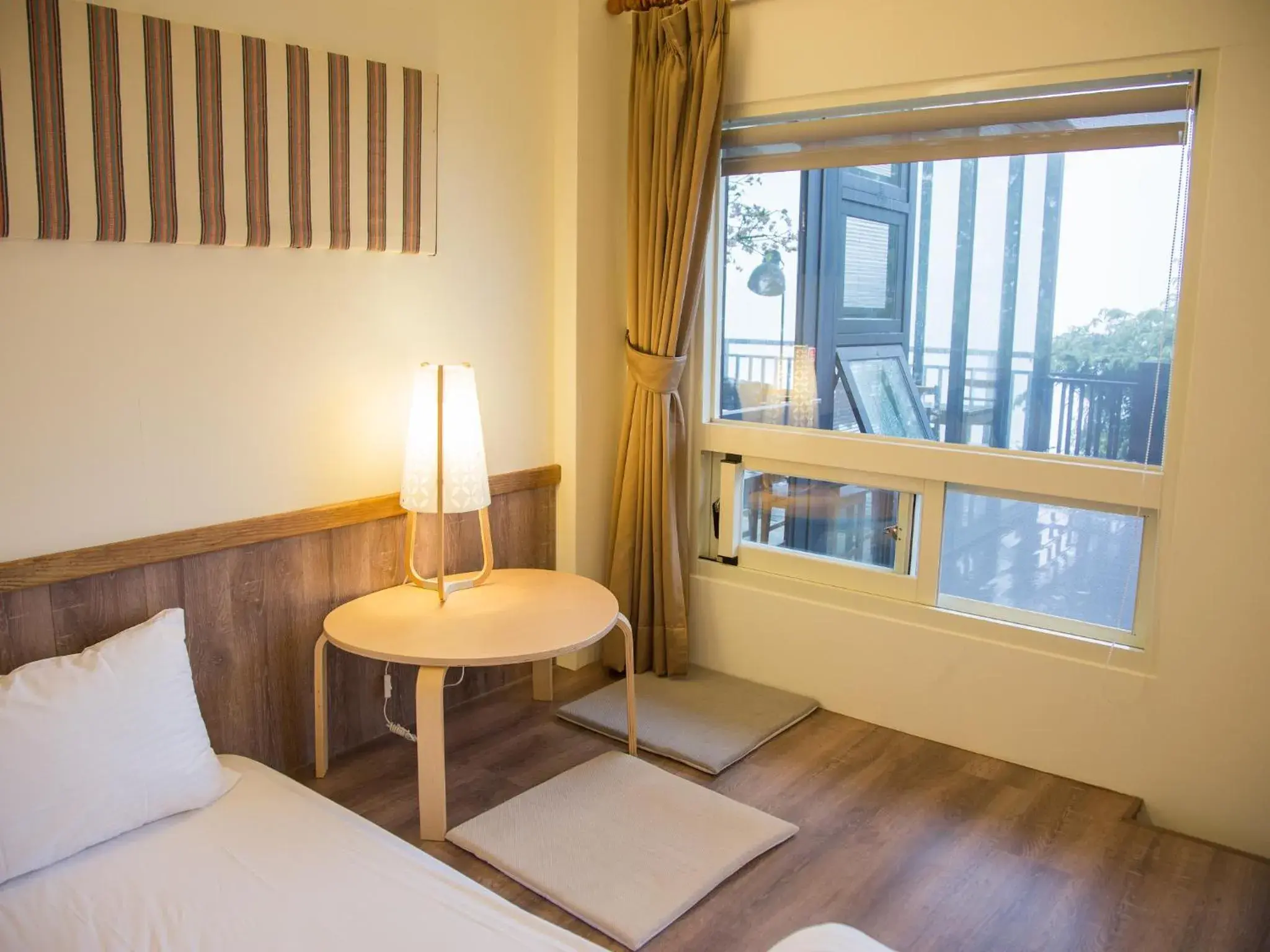 Seating area, Bed in Cloud Villa