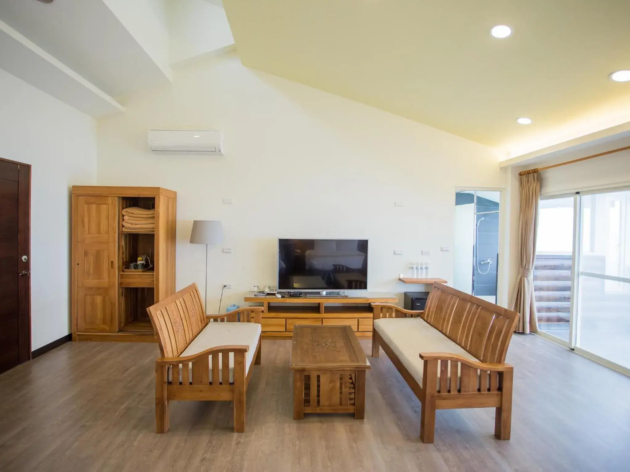 Living room, TV/Entertainment Center in Cloud Villa