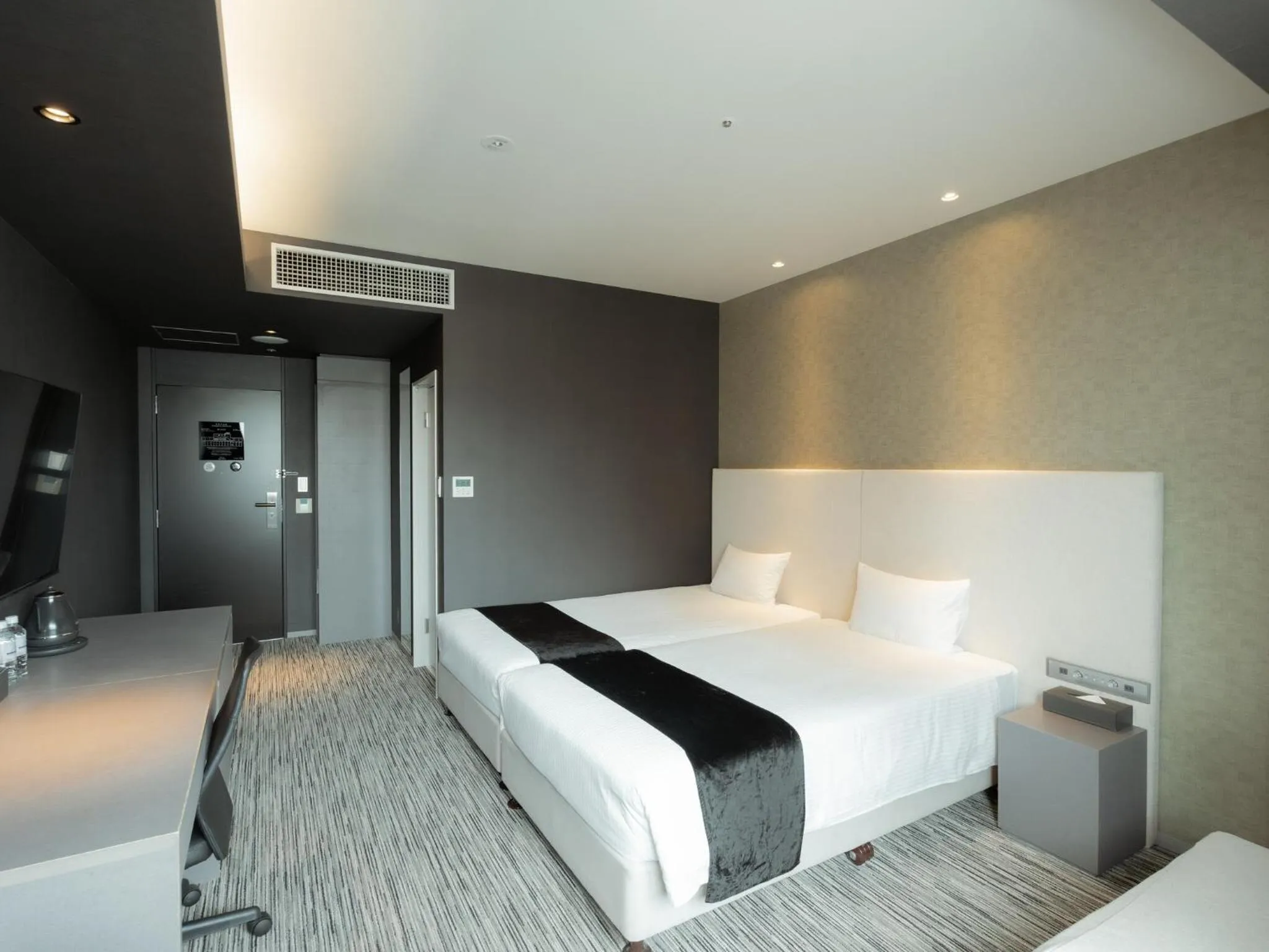 Bed in Hotel Aqua Citta Naha