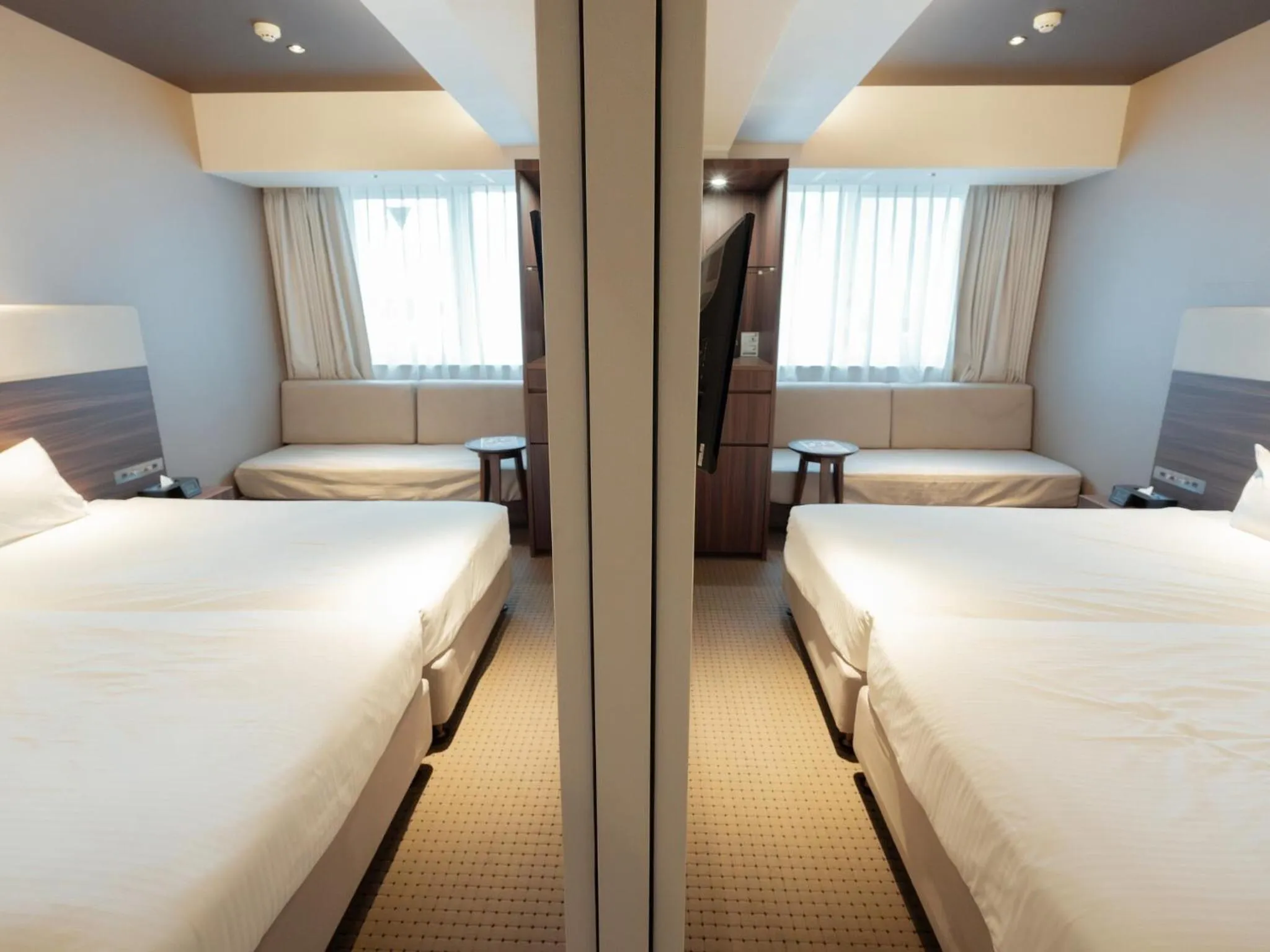 Bed in Hotel Aqua Citta Naha