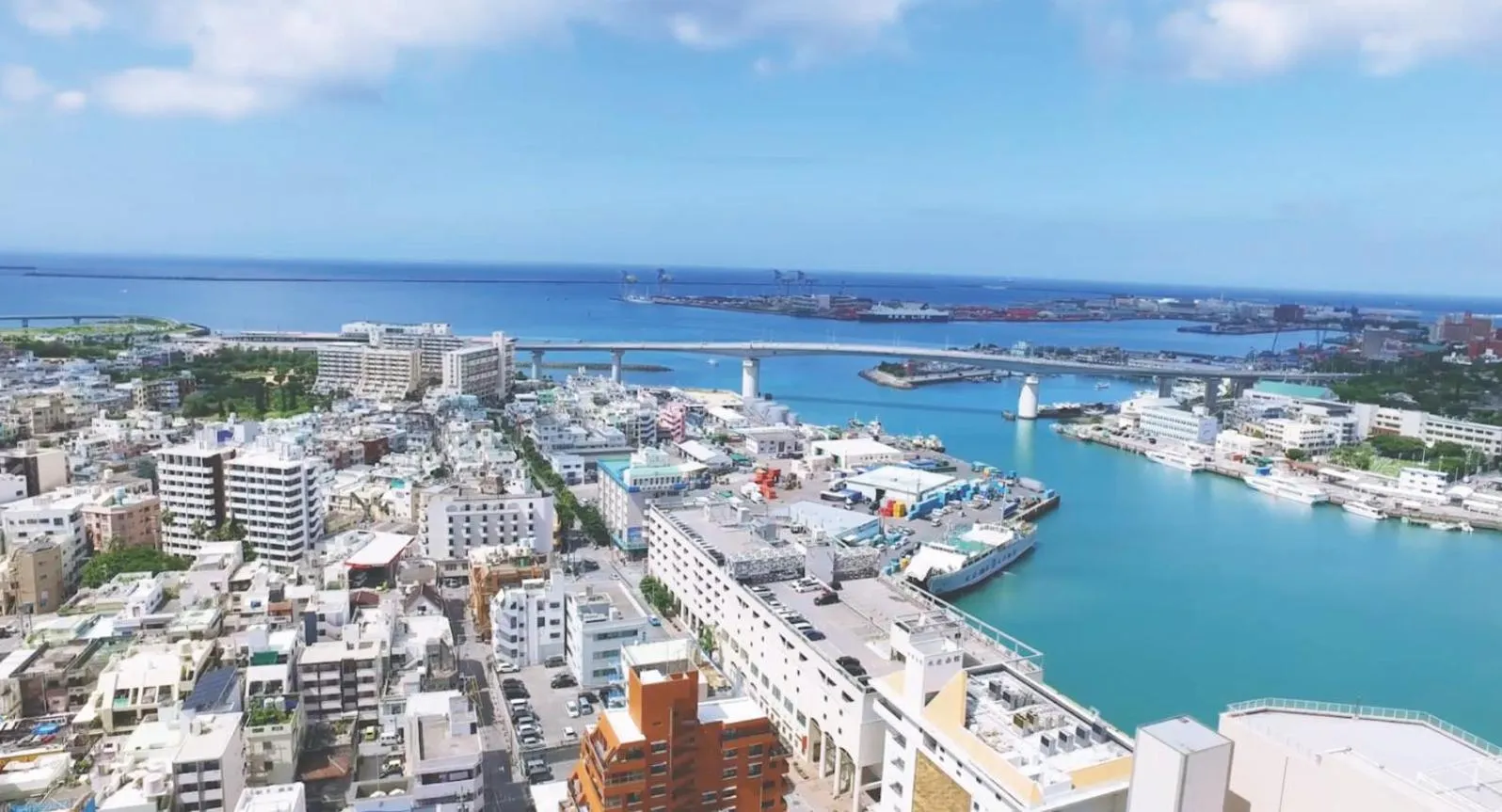 Nearby landmark in Hotel Aqua Citta Naha