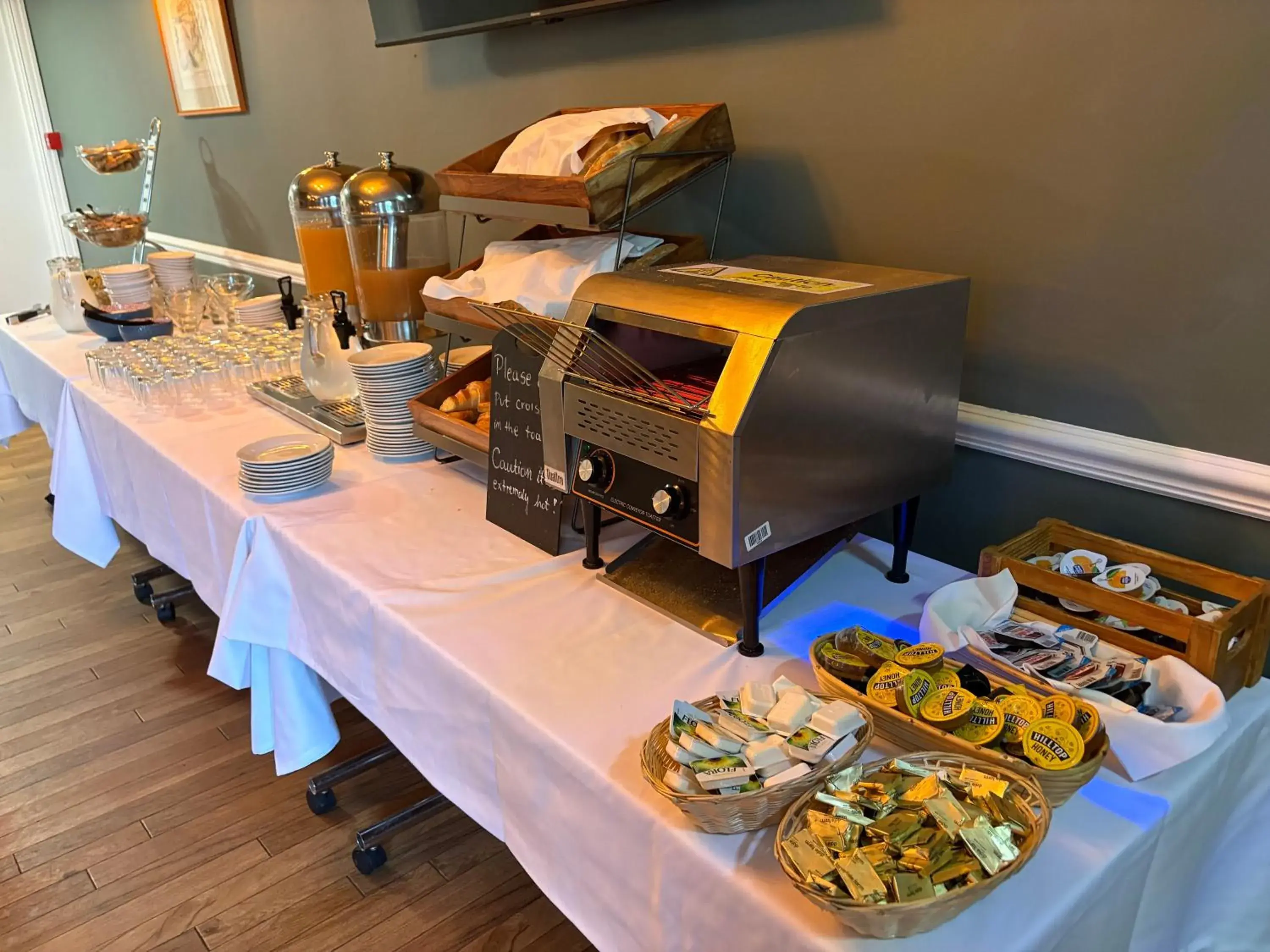 Food and drinks in Lake District Castle Inn Hotel & Spa Food and drinks in Lake District Castle Inn Hotel & Spa